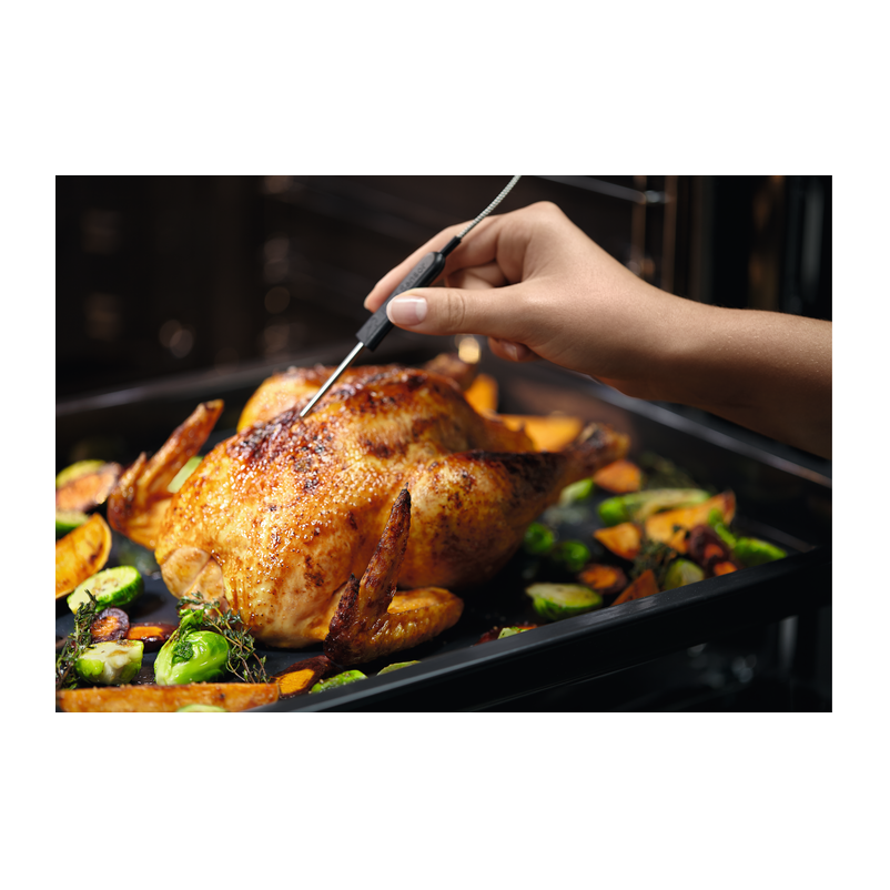 Изображение товара Электрический встраиваемый духовой шкаф Electrolux EOE5C71Z 59.5x59.4x56.9 см цвет черный