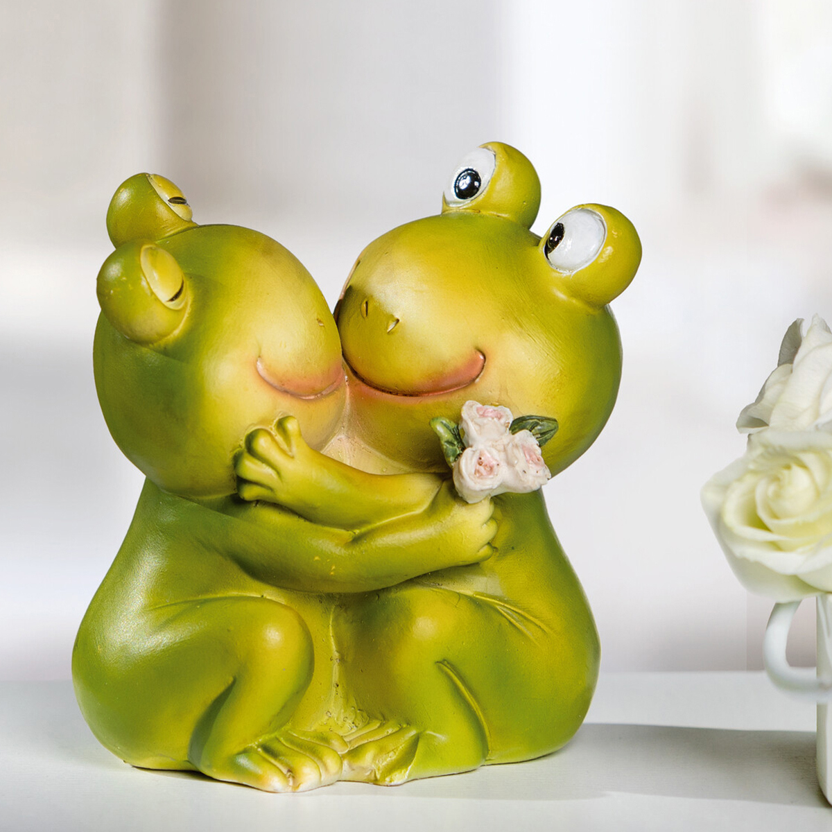 Изображение товара Декоративная фигура Frank Лягушки-обнимашки 09083