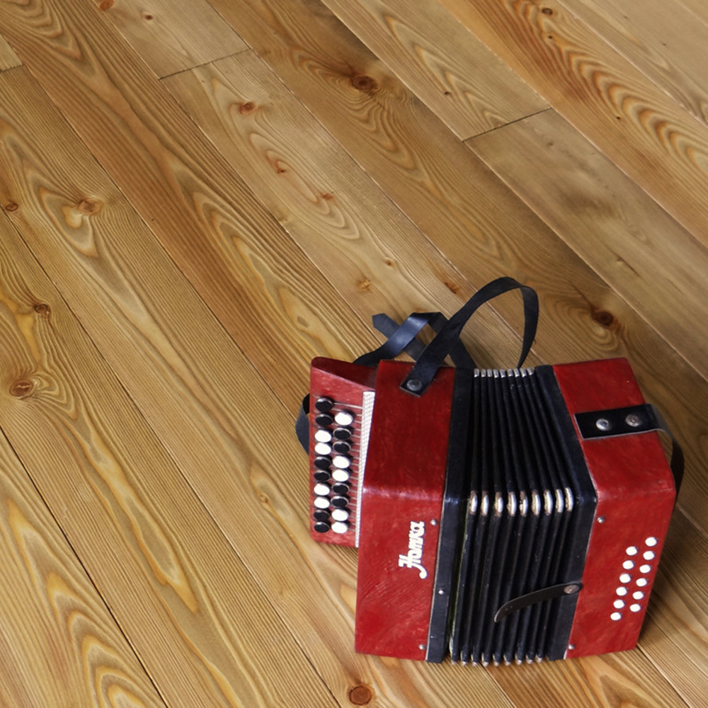 Изображение товара Массивная доска из сибирской лиственницы орех 15 мм влагостойкая для пола