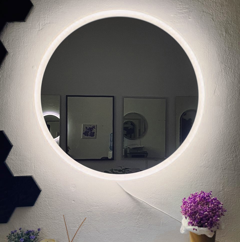 Изображение товара Зеркало для ванной Alfa mirrors Светлана 60 Svet-6AVzd с подсветкой 60x60см