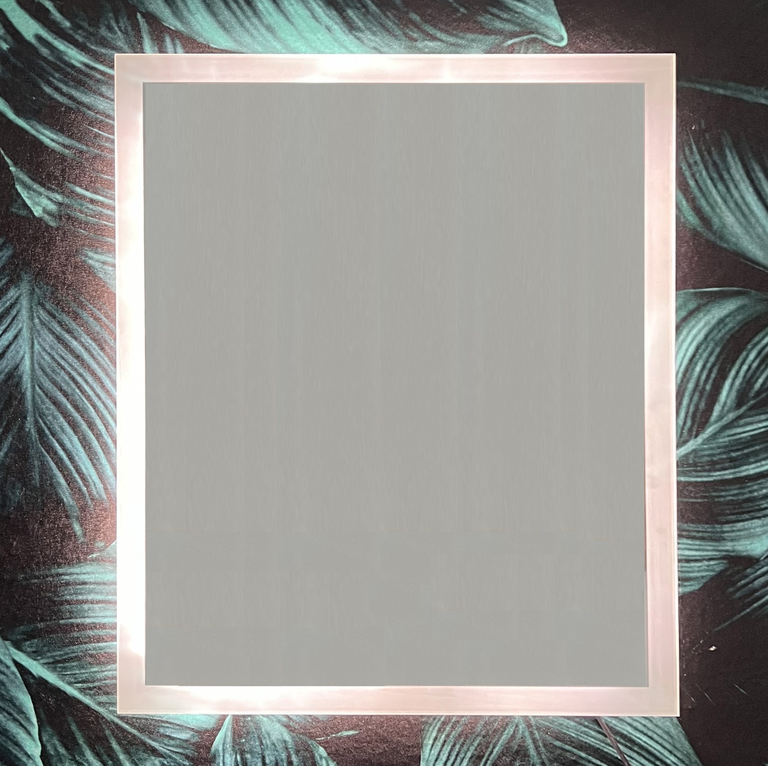 Изображение товара Зеркало для ванной Alfa mirrors Niko lite 57 Niko-57AVzVd-lite с подсветкой 50x70см