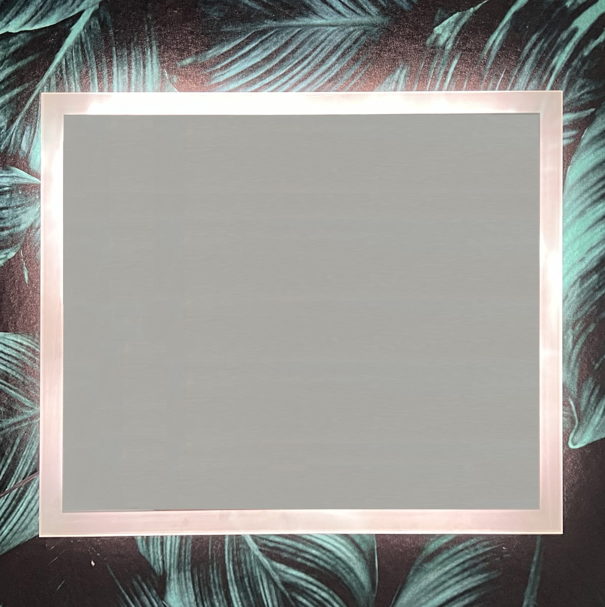 Изображение товара Зеркало для ванной Alfa mirrors Niko lite 75 Niko-75AVzVd-lite с подсветкой 70x50см