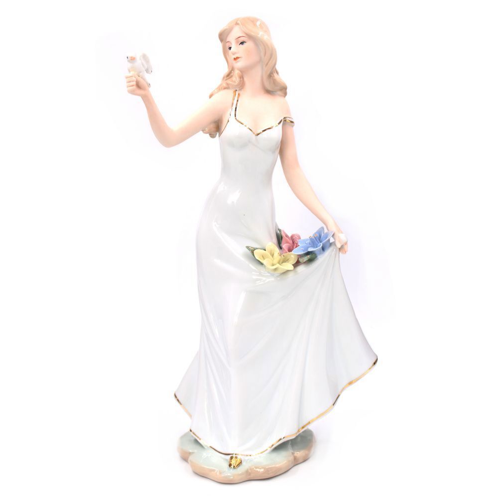 Изображение товара Фигурка декоративная Девушка с птичкой L20 W13 H35 см 657935