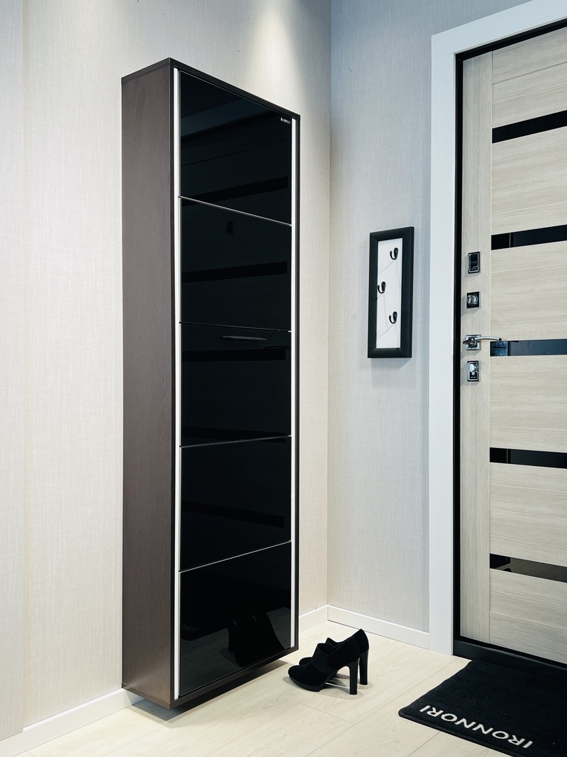 Изображение товара Шкаф для обуви Ironnori 54.5x171x20 см 5 полок ЛДСП цвет черный, венге