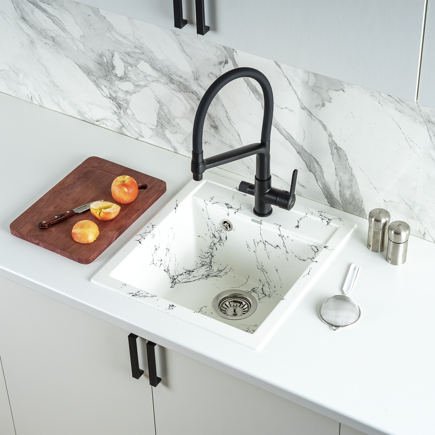 Изображение товара Мойка для кухни из искусственного камня Wisent WA45-12 Мрамор Бело-черный 50x45 см