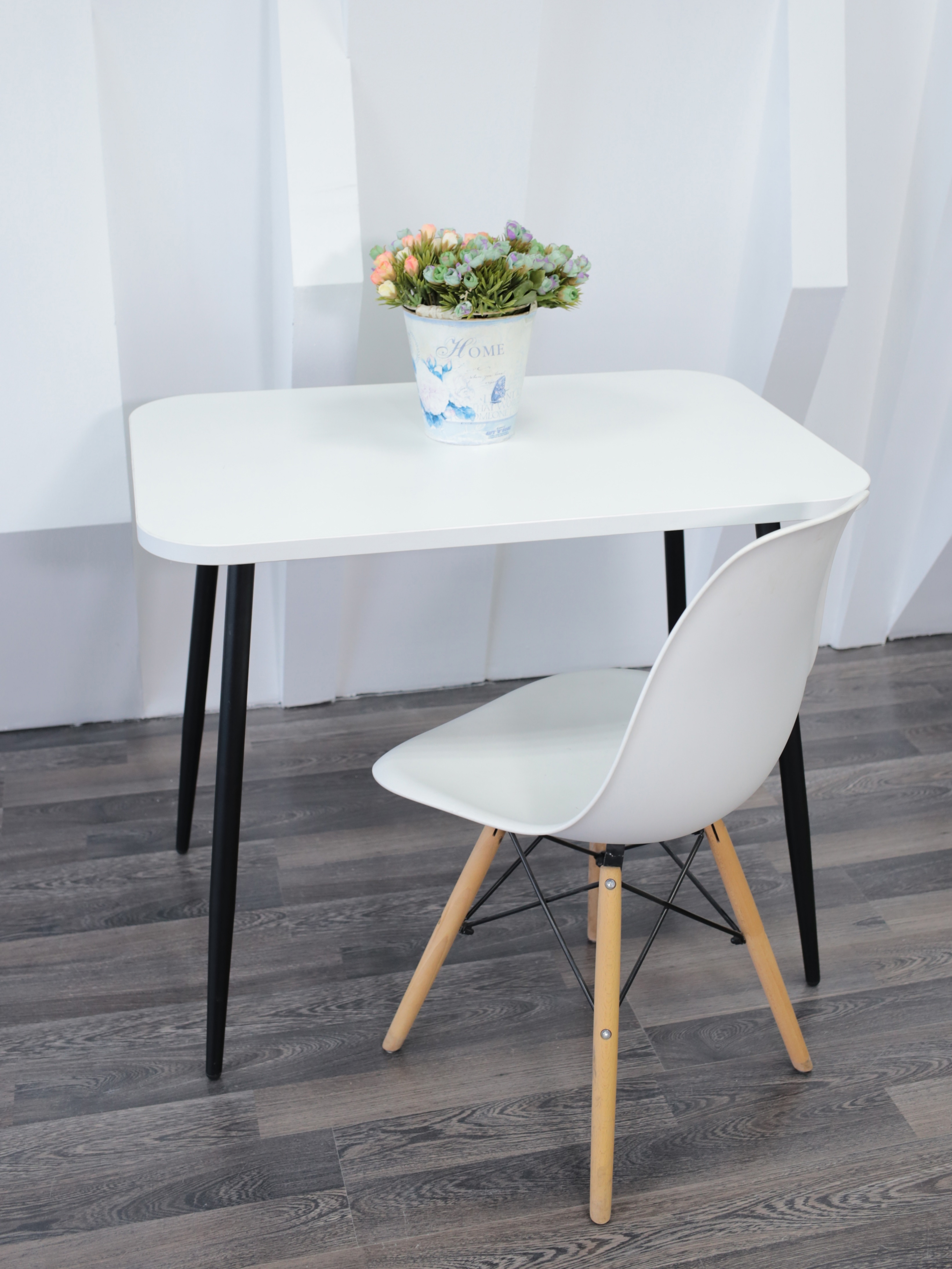 Изображение товара Стол кухонный Card&loft 90x90 см из ЛДСП в стиле минимализм