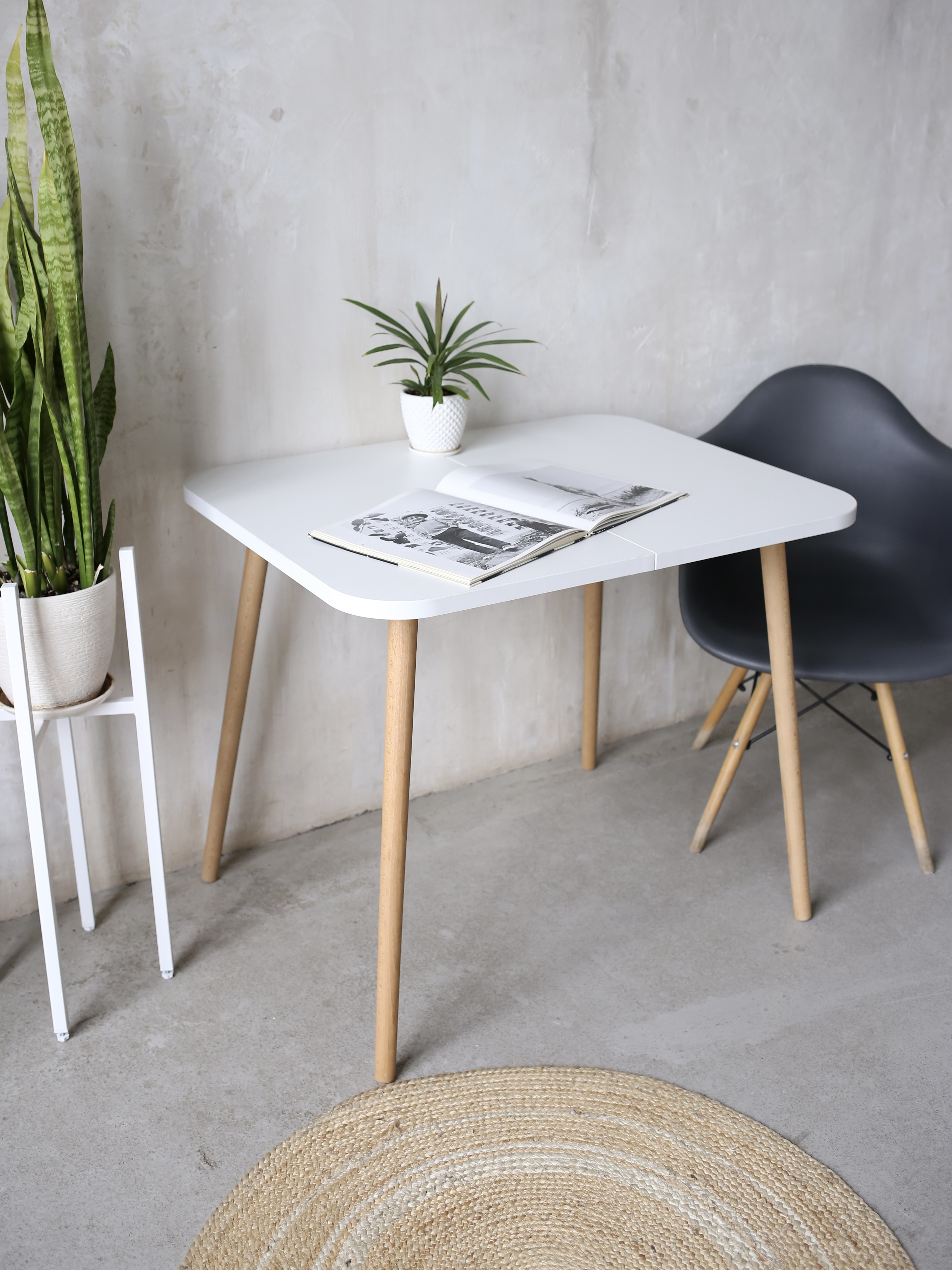 Изображение товара Раздвижной кухонный стол Card&loft 90x90 см белый бук со вставками