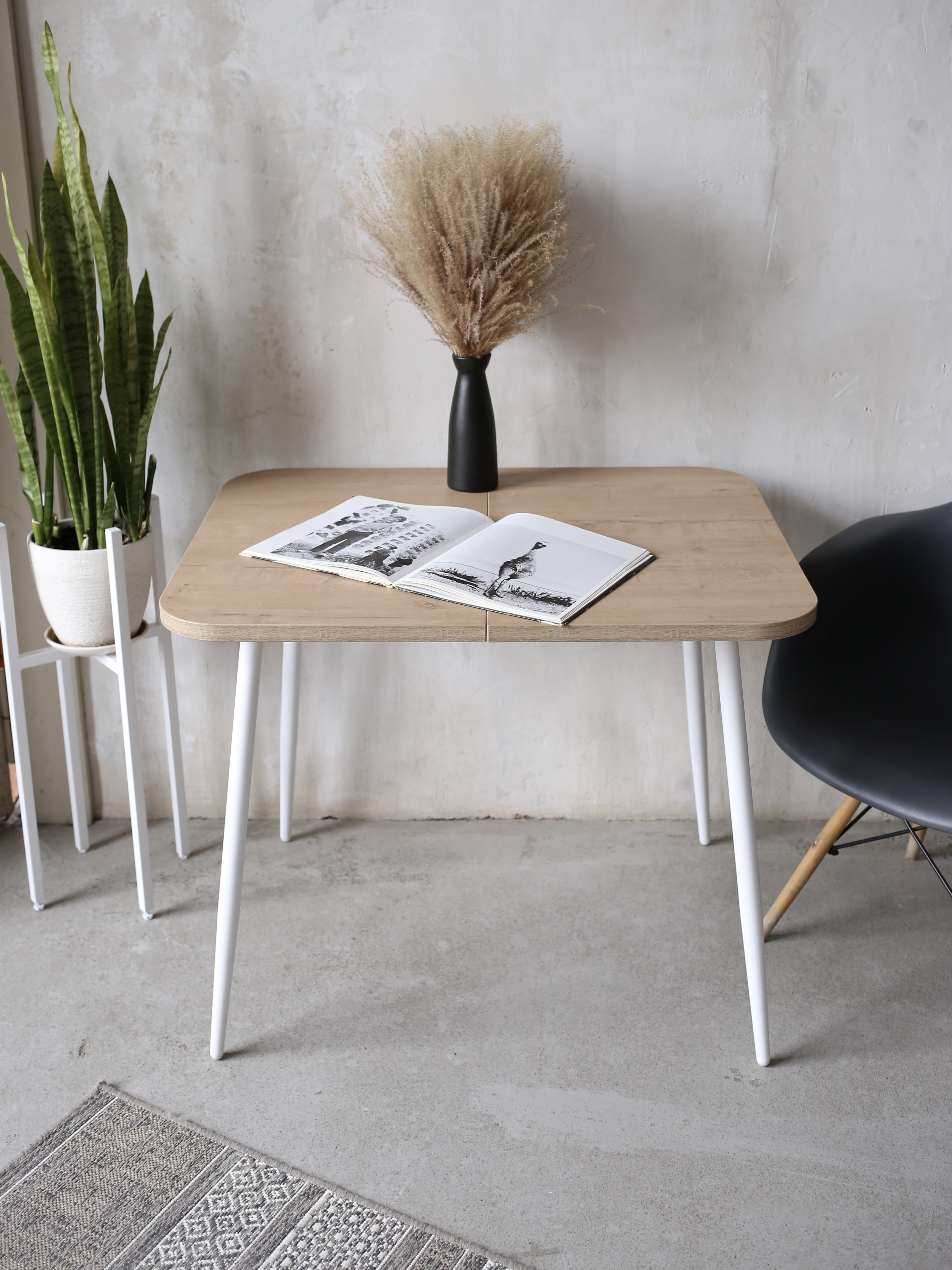 Изображение товара Кухонный раздвижной стол Card&loft 90x90 см с вставками из ЛДСП белый дуб современного стиля