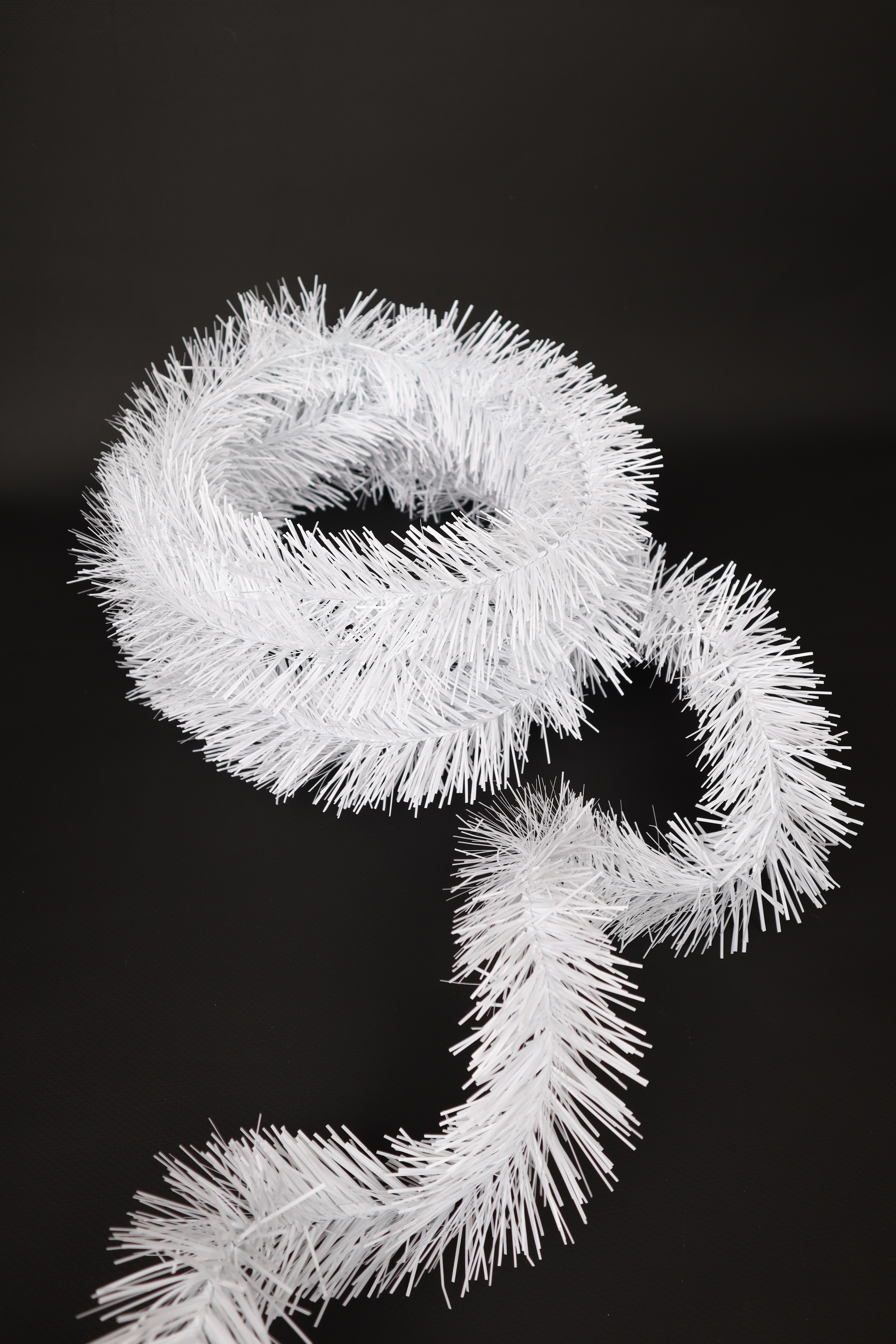 Изображение товара Хвойная гирлянда Новая ёлка 807512к ø 5.5 см с декором