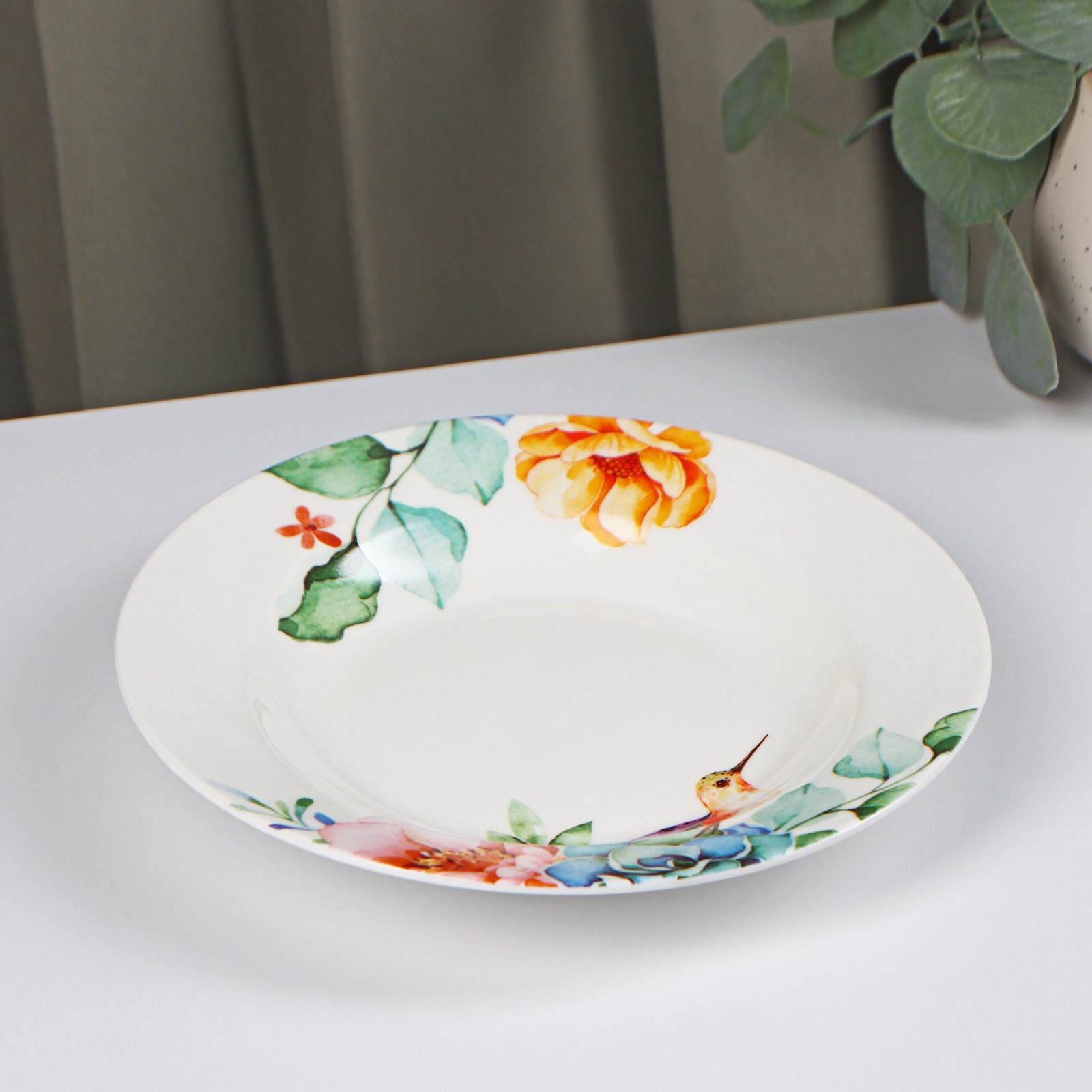 Изображение товара Сервировочное блюдо Доляна Пташка 21х21 см из фарфора, белое