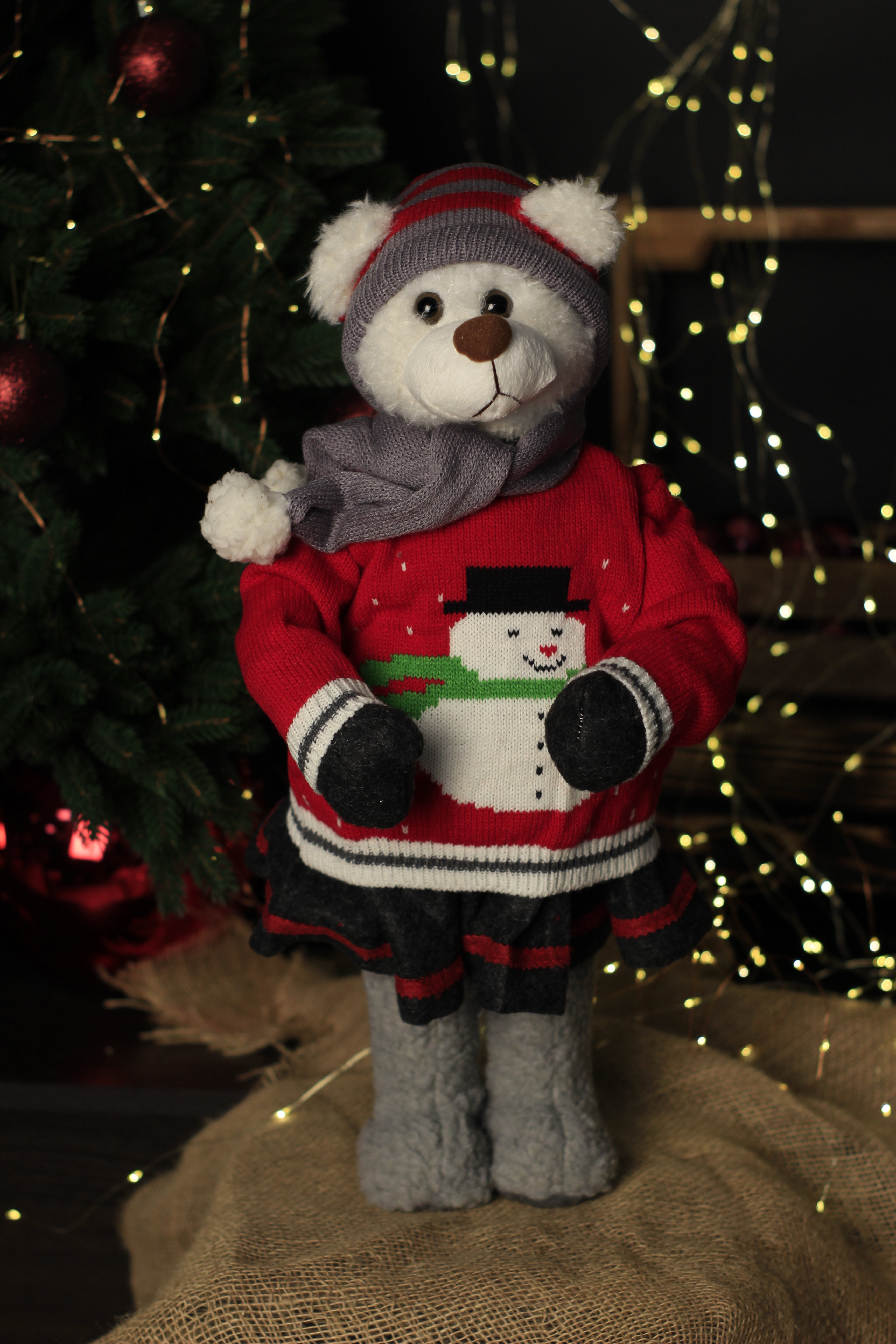 Изображение товара Декоративная фигура Медведь China Dans 50x60x53 см красный новогодний декор