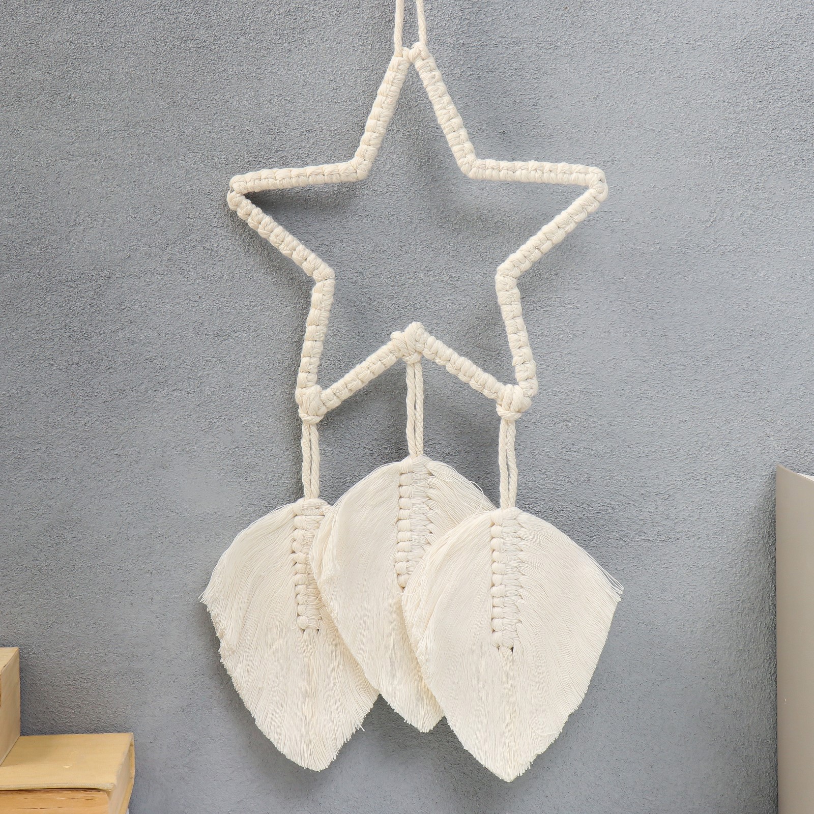 Изображение товара Панно ловец снов макраме «Звёздочка и три листа» натуральное 48х20 см