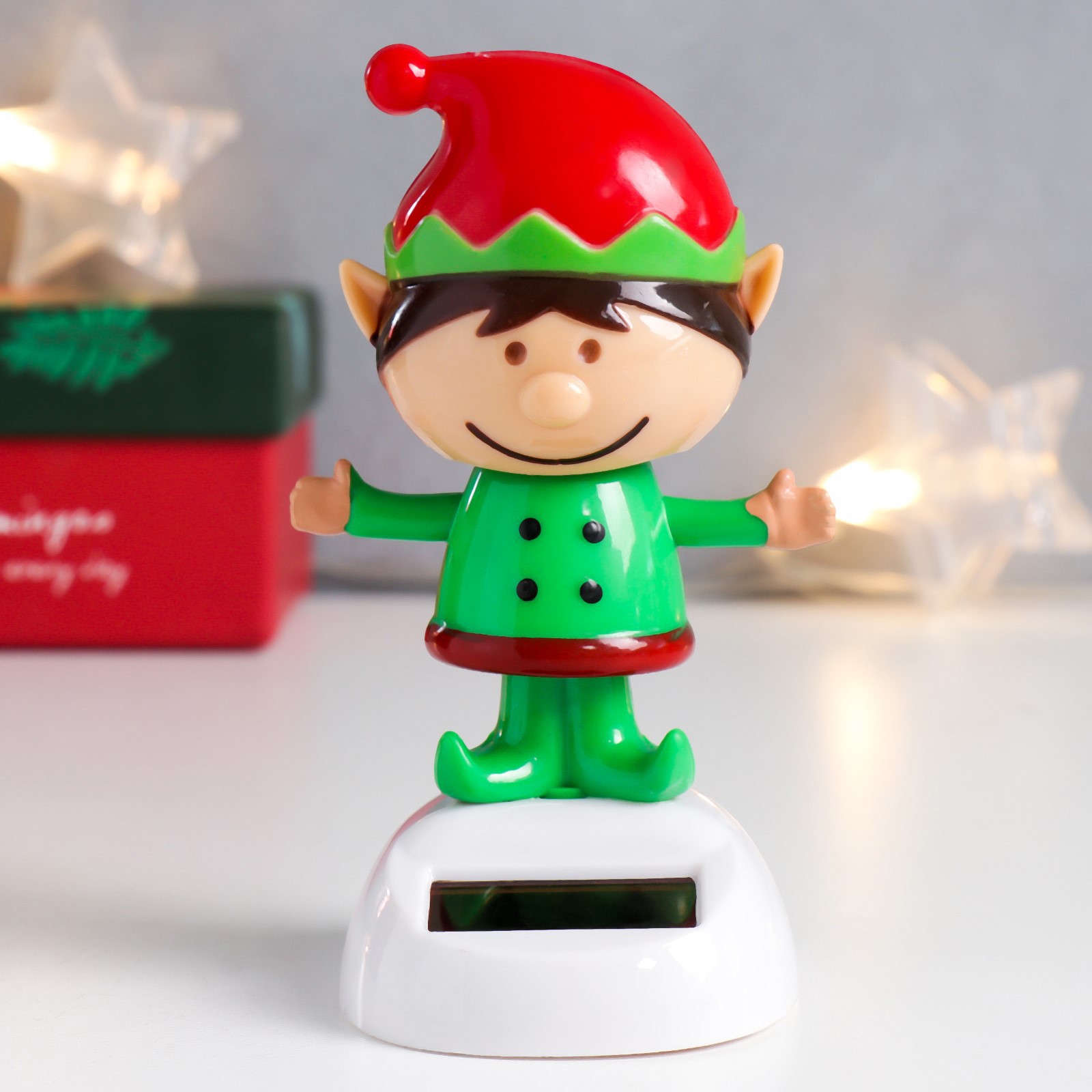 Изображение товара Маятник-антистресс настольный "Эльф" от солнечной батареи, 6x5x10.5 см