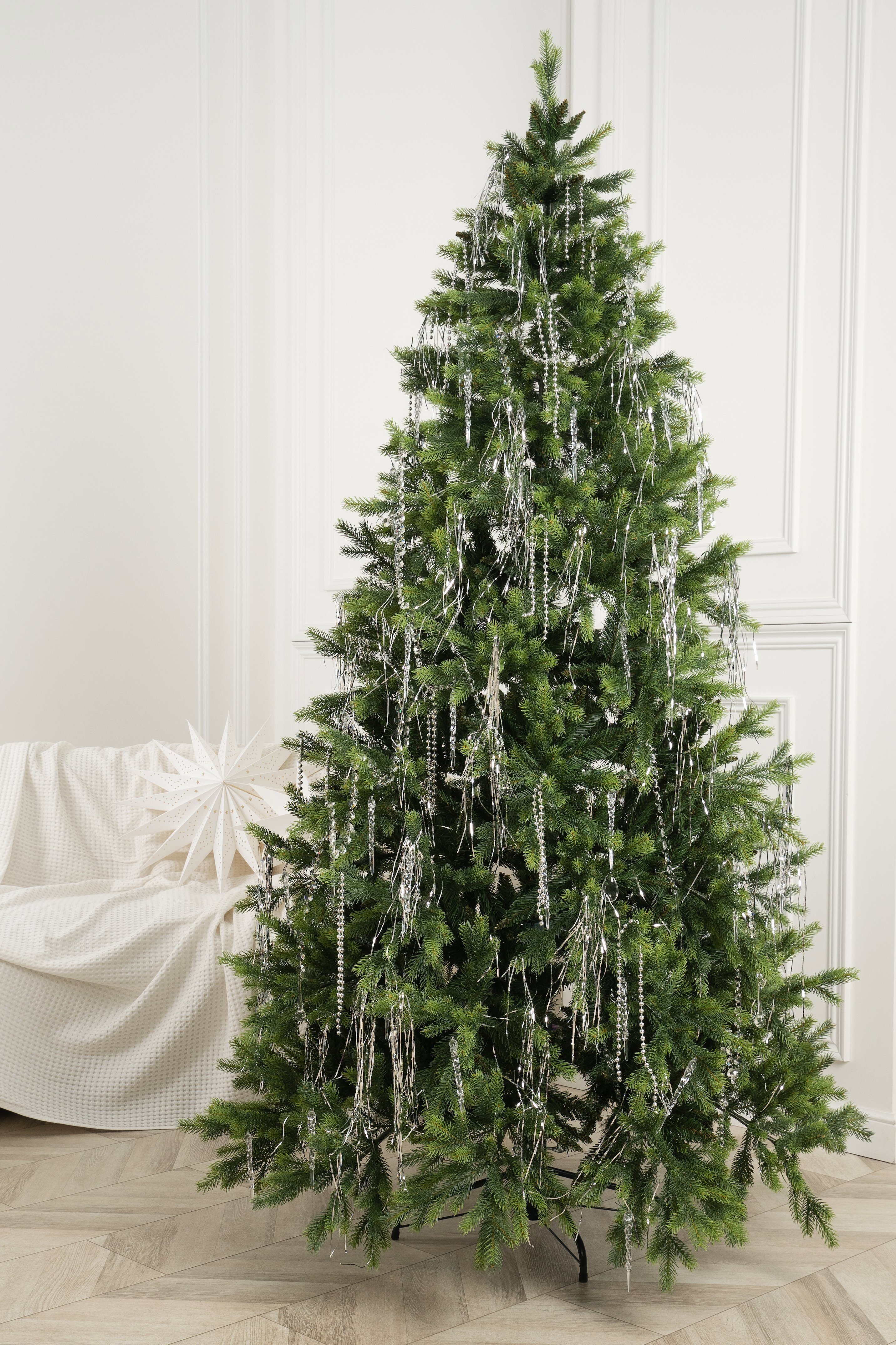 Изображение товара Искусственная Ель Crystal Trees Княжеская зеленая 210 см