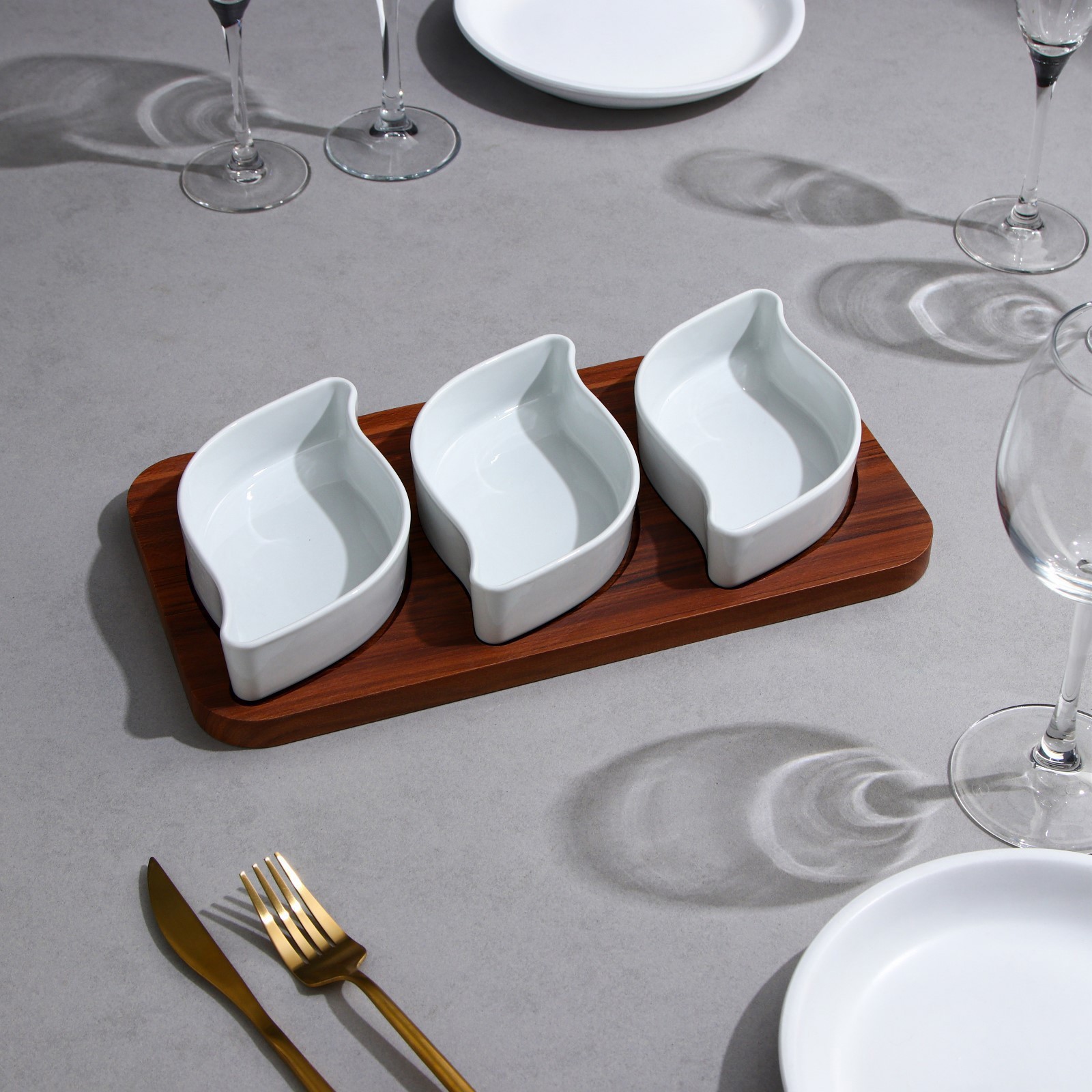 Изображение товара Тарелка Керамика Ручной Работы Королевское фарфор цвет белый