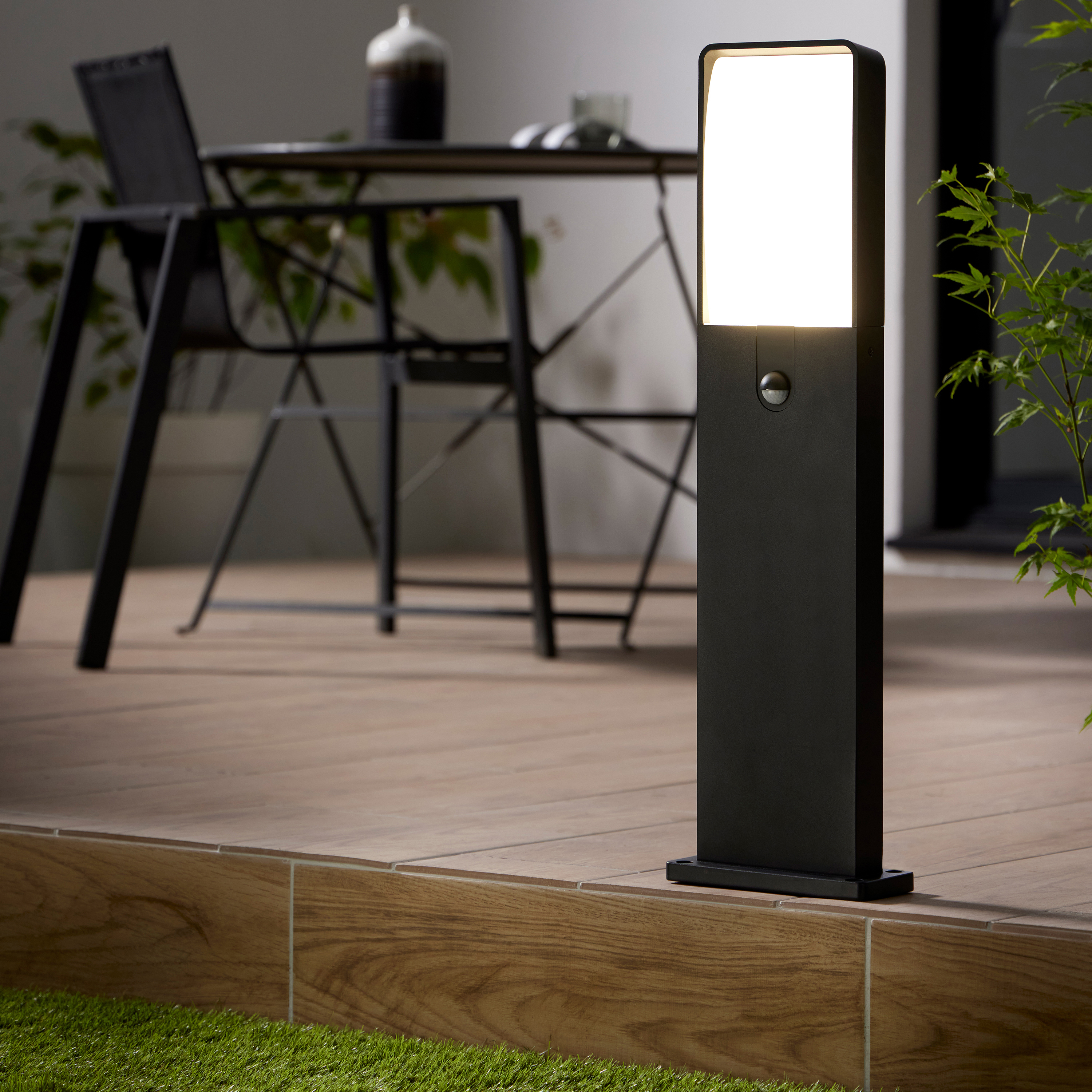 Изображение товара Столб уличный светодиодный Inspire Algoa 70 см с датчиком движения