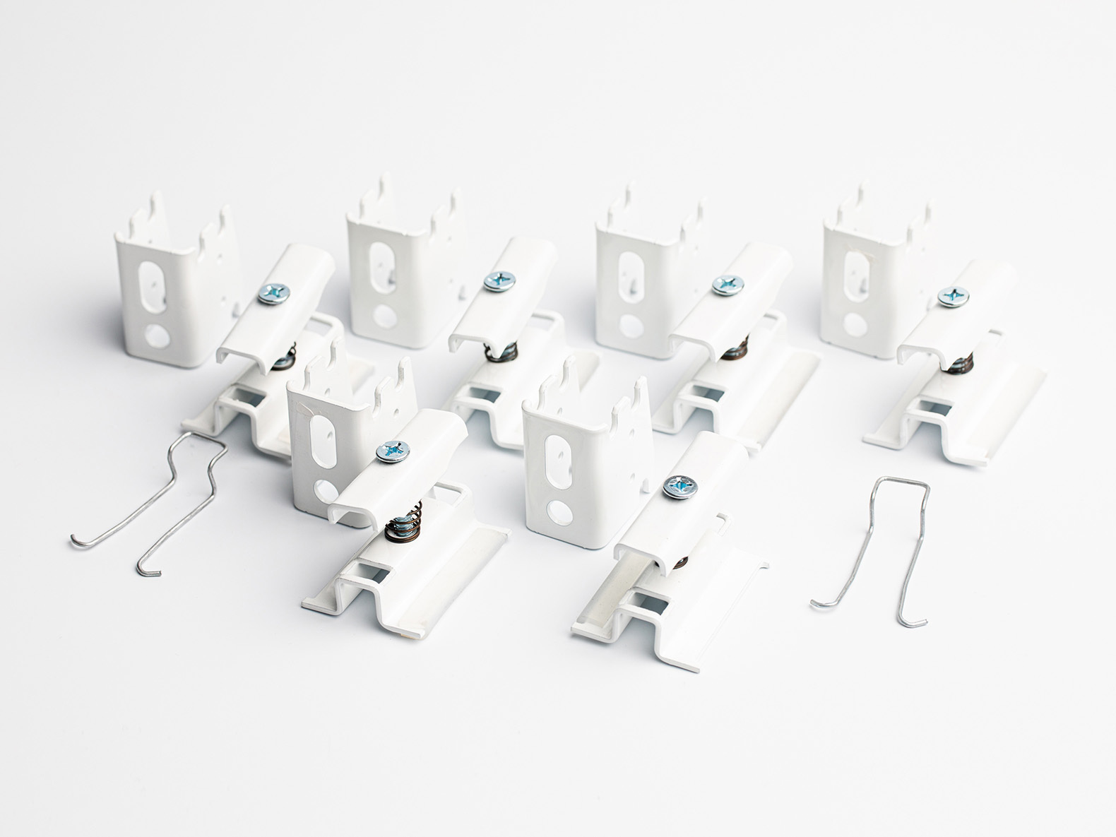 Изображение товара Кронштейн для радиатора Steel Art 6 точек под круглую трубу белый глянец