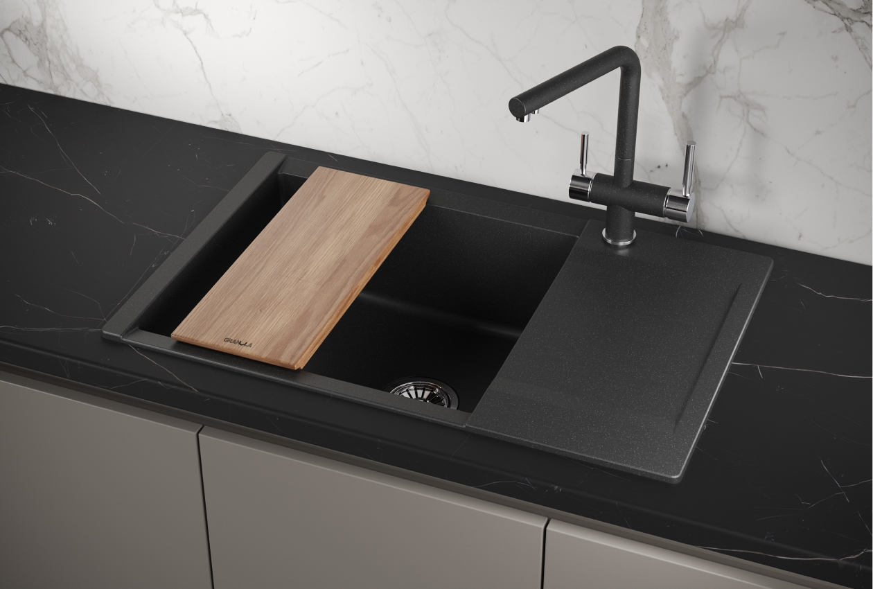 Изображение товара Мойка для кухни кварцевая врезная с крылом и доской 50x78 см черный матовый