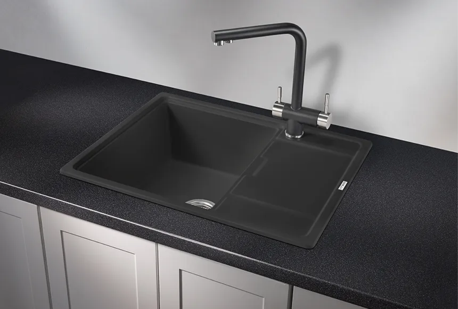 Изображение товара Мойка для кухни врезная Granula GR-6503 50x65 см глубина чаши 20 см кварц цвет черный