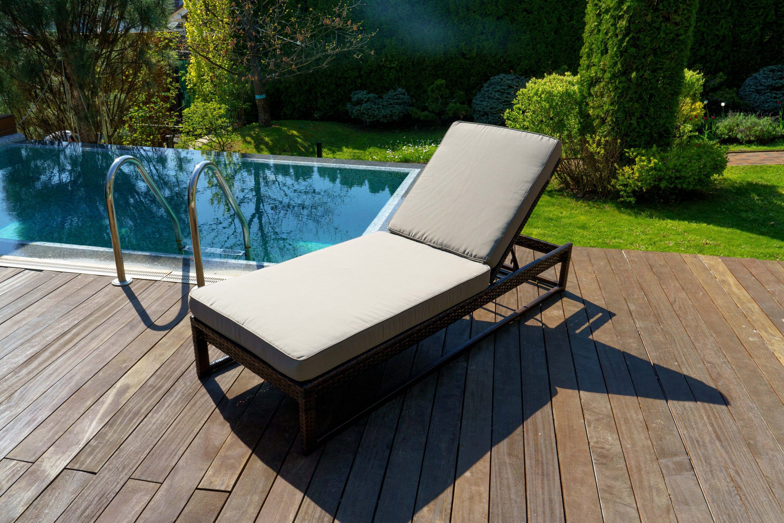 Изображение товара Шезлонг KIOTO с регулируемой спинкой и подушкой BESTA FIESTA