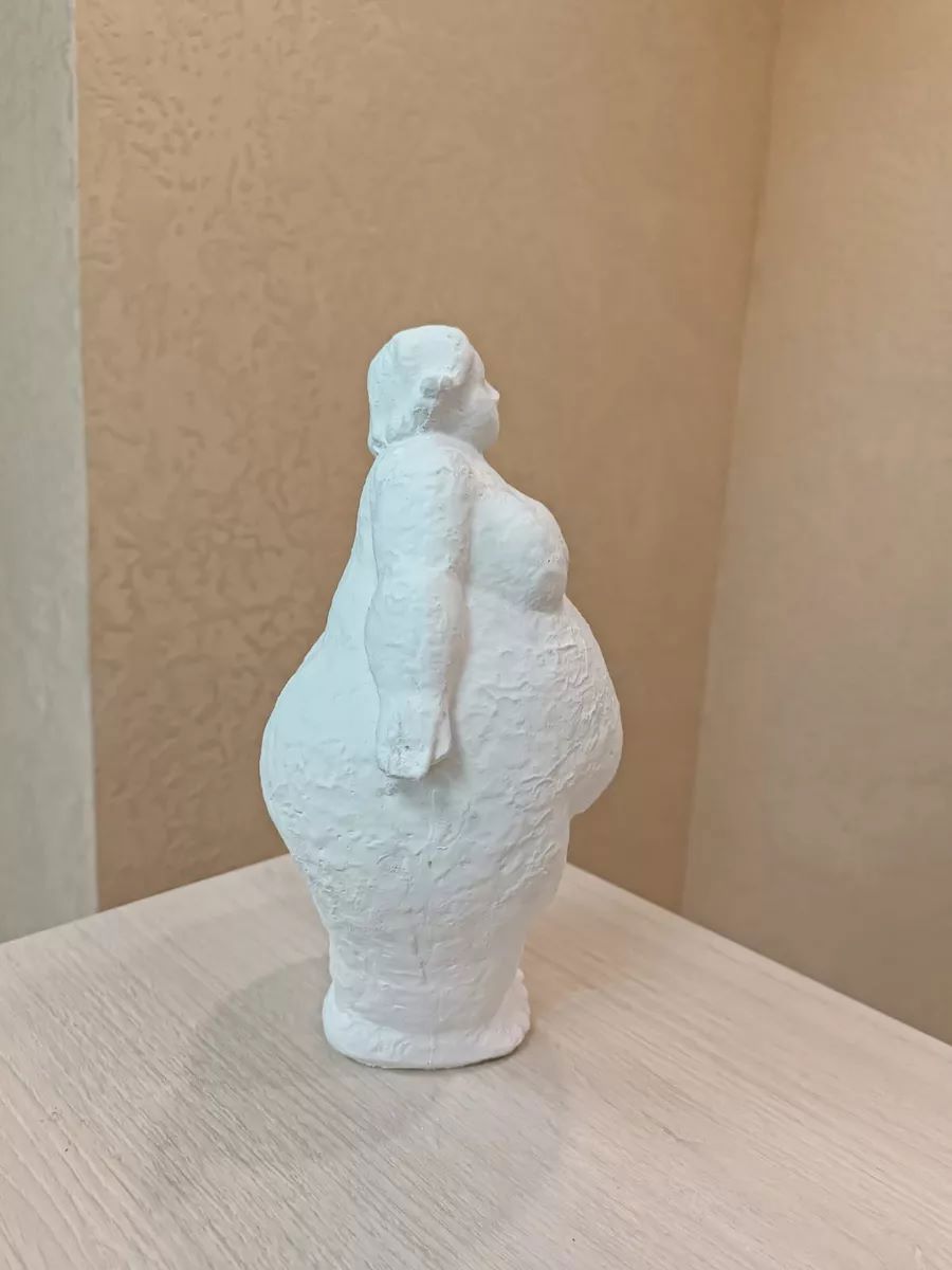 Изображение товара Статуэтки Масдек «Толстушки» — две фигуры из гипса, белые, 27×19 см