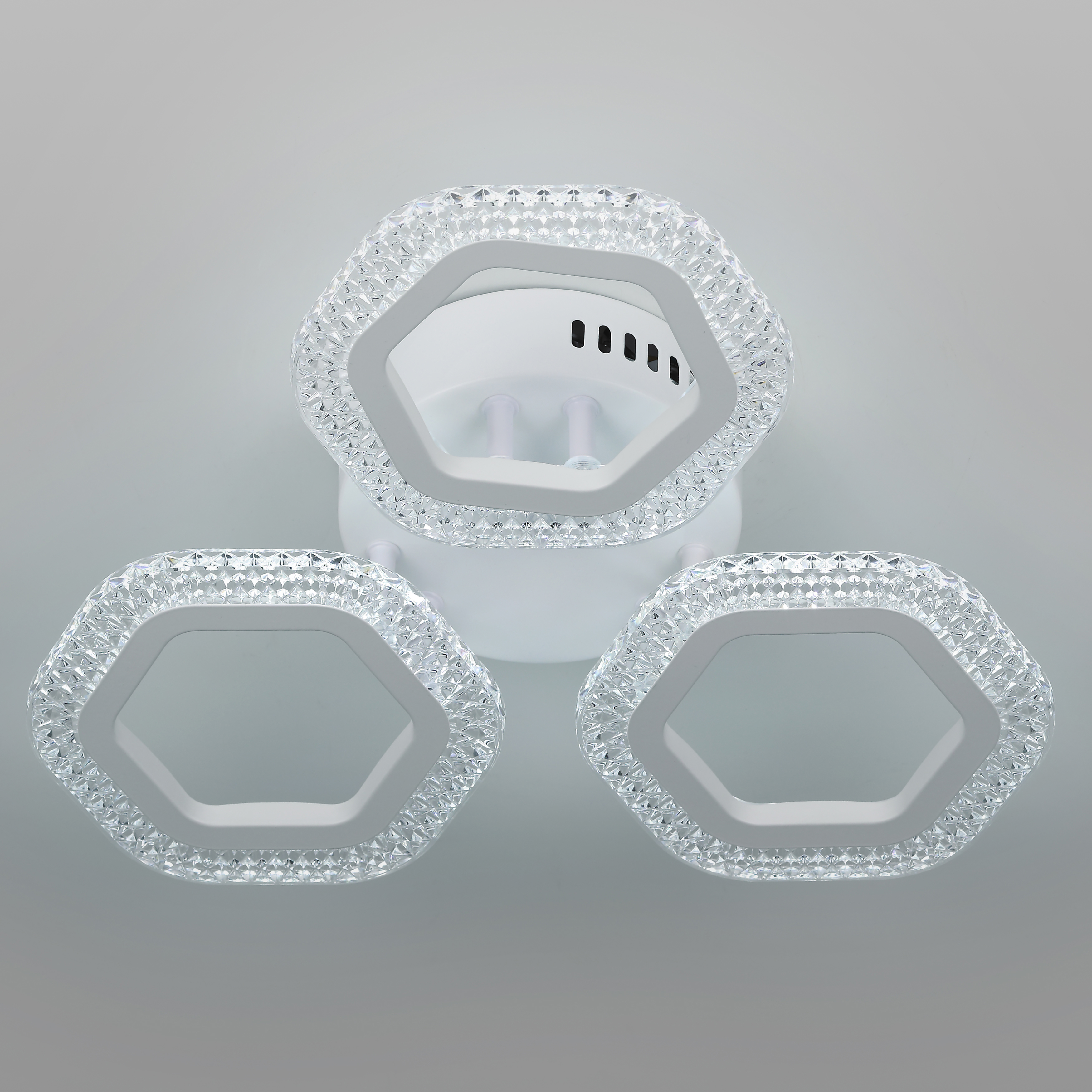 Изображение товара Люстра потолочная светодиодная Rivoli 6111-107 с пультом управления 15 м² белый стиль модерн