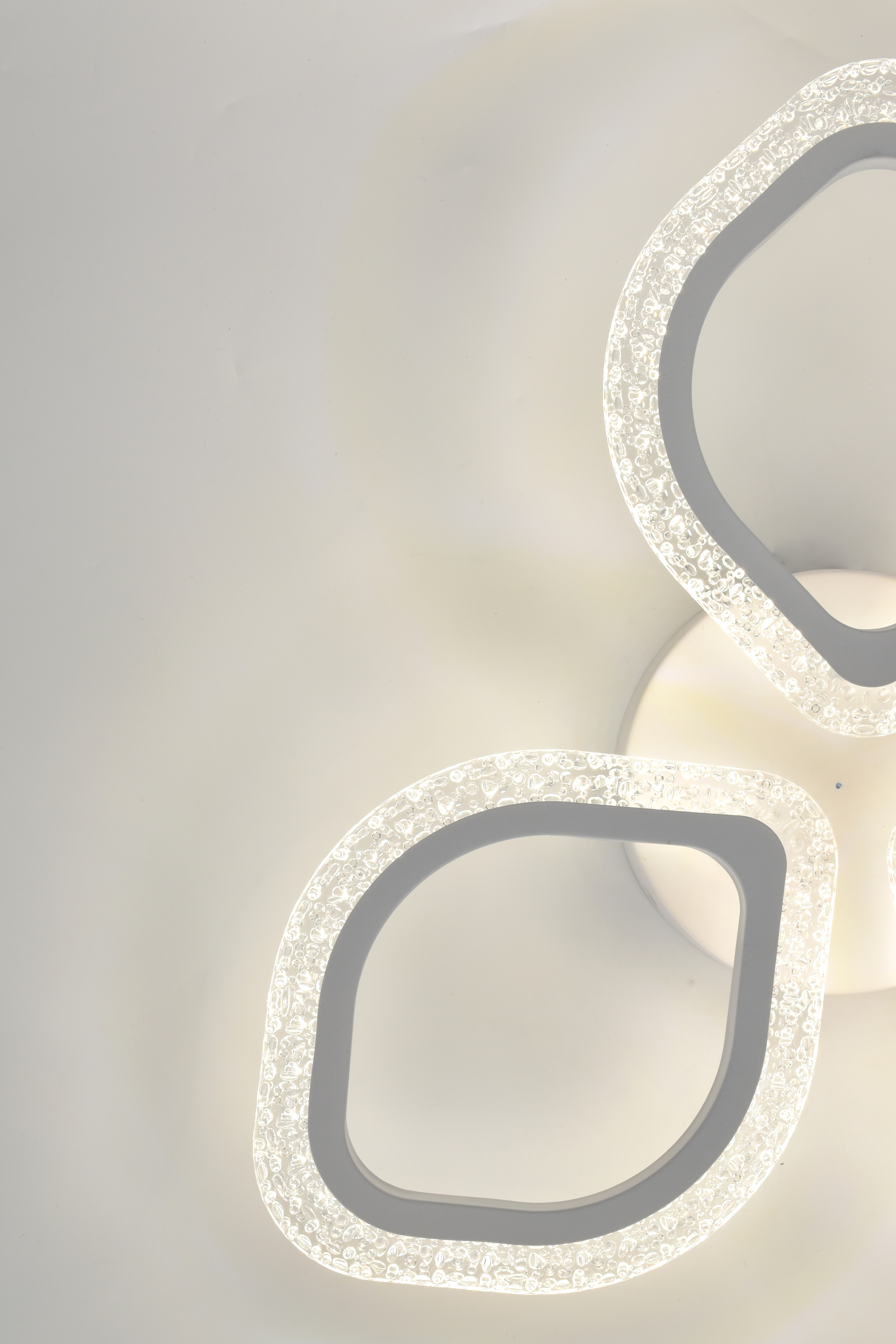 Изображение товара Люстра потолочная светодиодная Escada Bubble 10274/3led регулируемая белый свет 15 м²