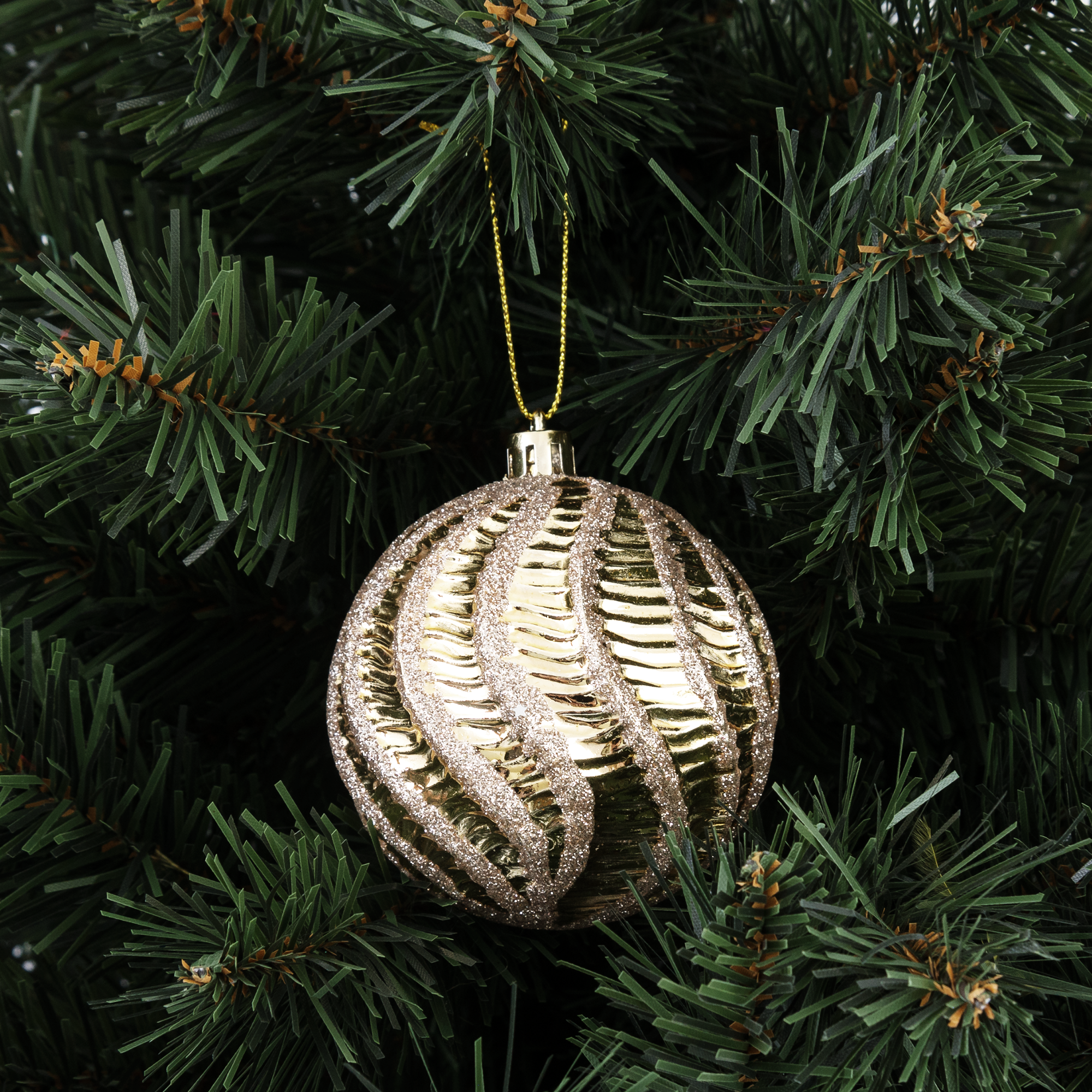 Изображение товара Елочный шар «Изгибы» ø8 см пластик золотой