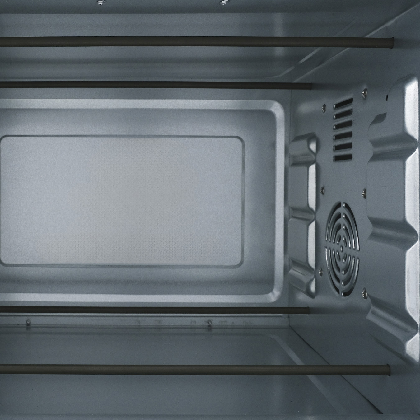 Изображение товара Электропечь 3200 Вт с конфорками и духовкой 35л MAKING OASIS EVERYWHERE M-S/BL35W белая