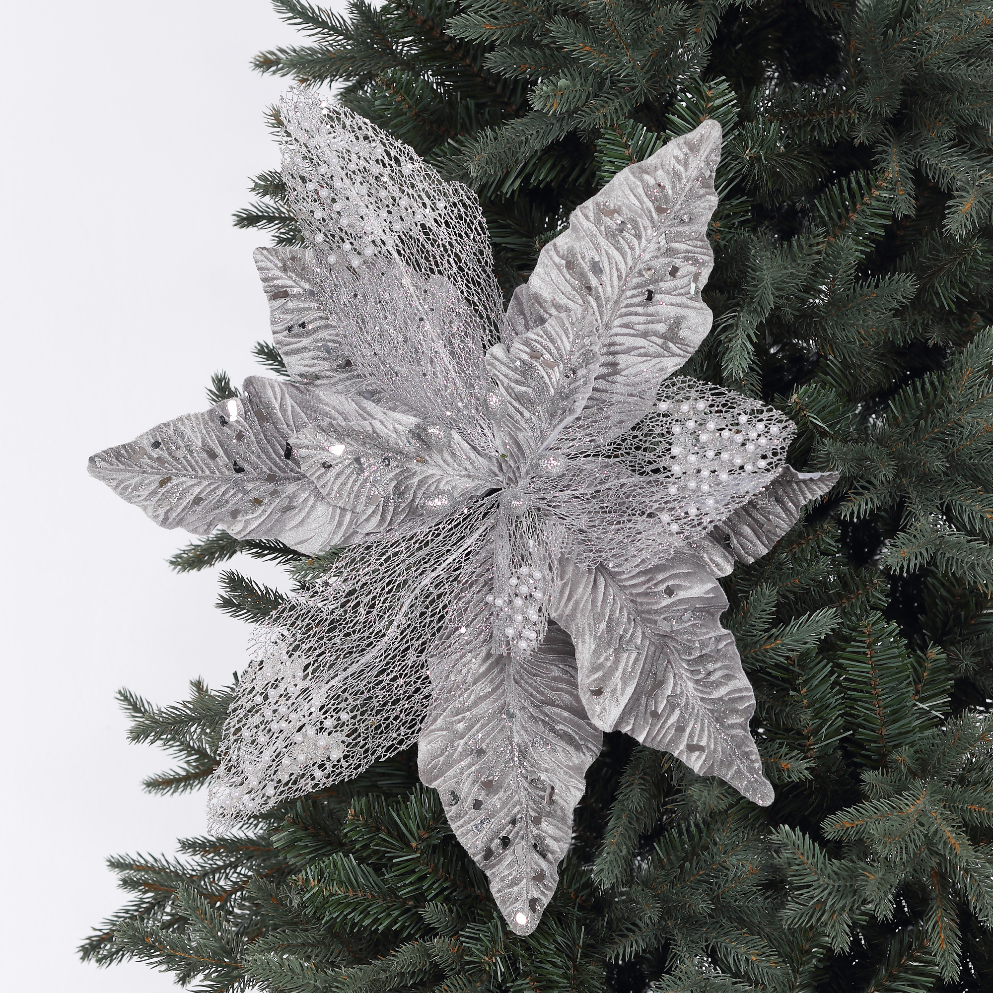 Изображение товара Новогоднее украшение Цветок искусственный 36x52 см цвет серебристо-белый
