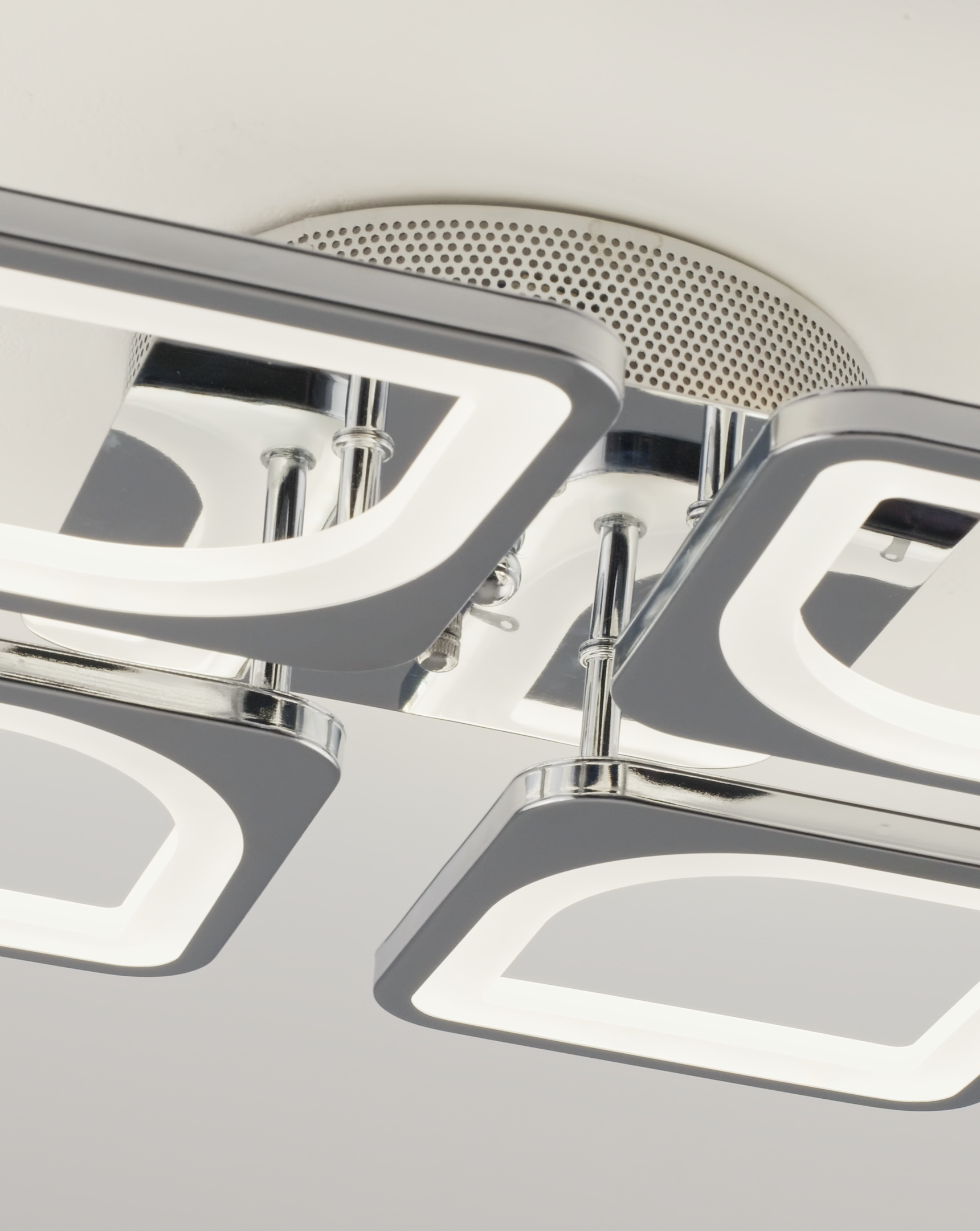 Изображение товара Современная светодиодная люстра Moderli Zita V10640-CL с диммером и пультом управления