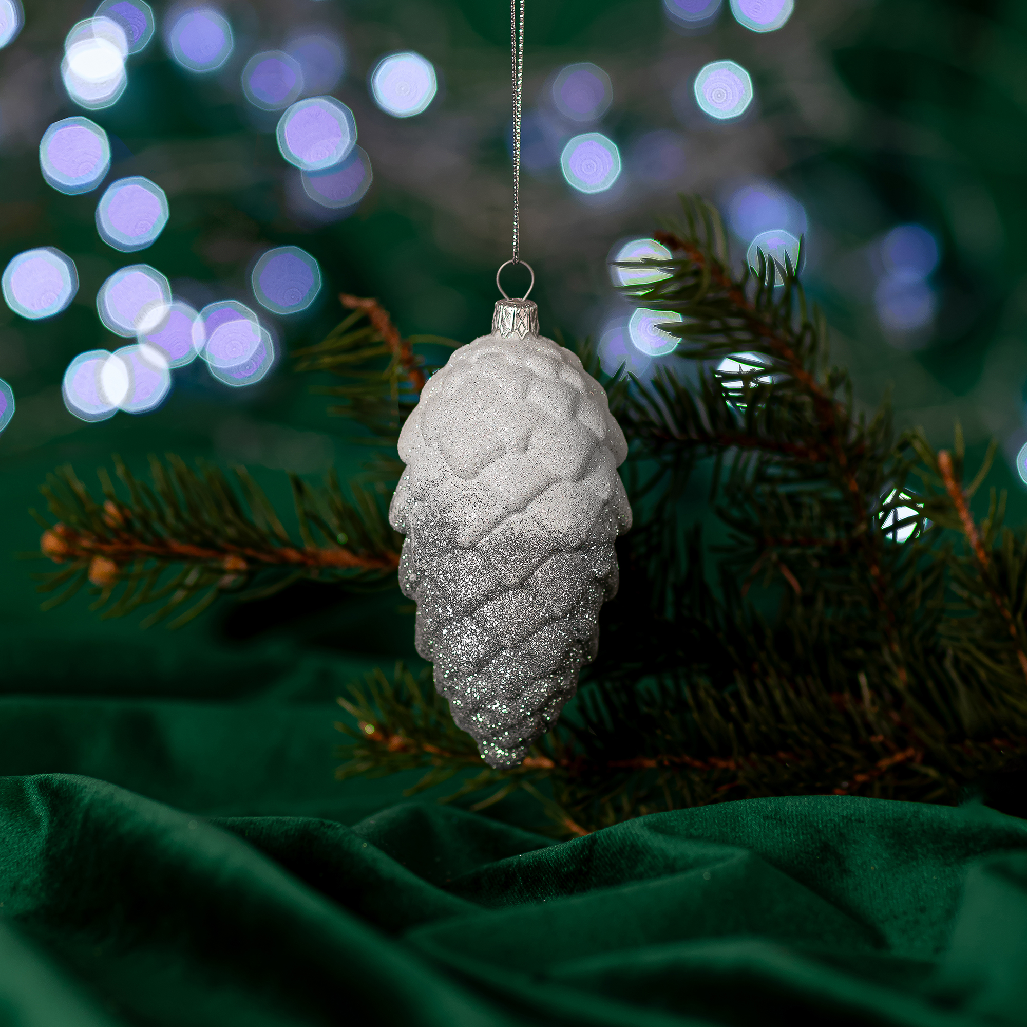 Изображение товара Новогоднее украшение Шишка, 5 см, серебристое, пластиковое для елки и декора