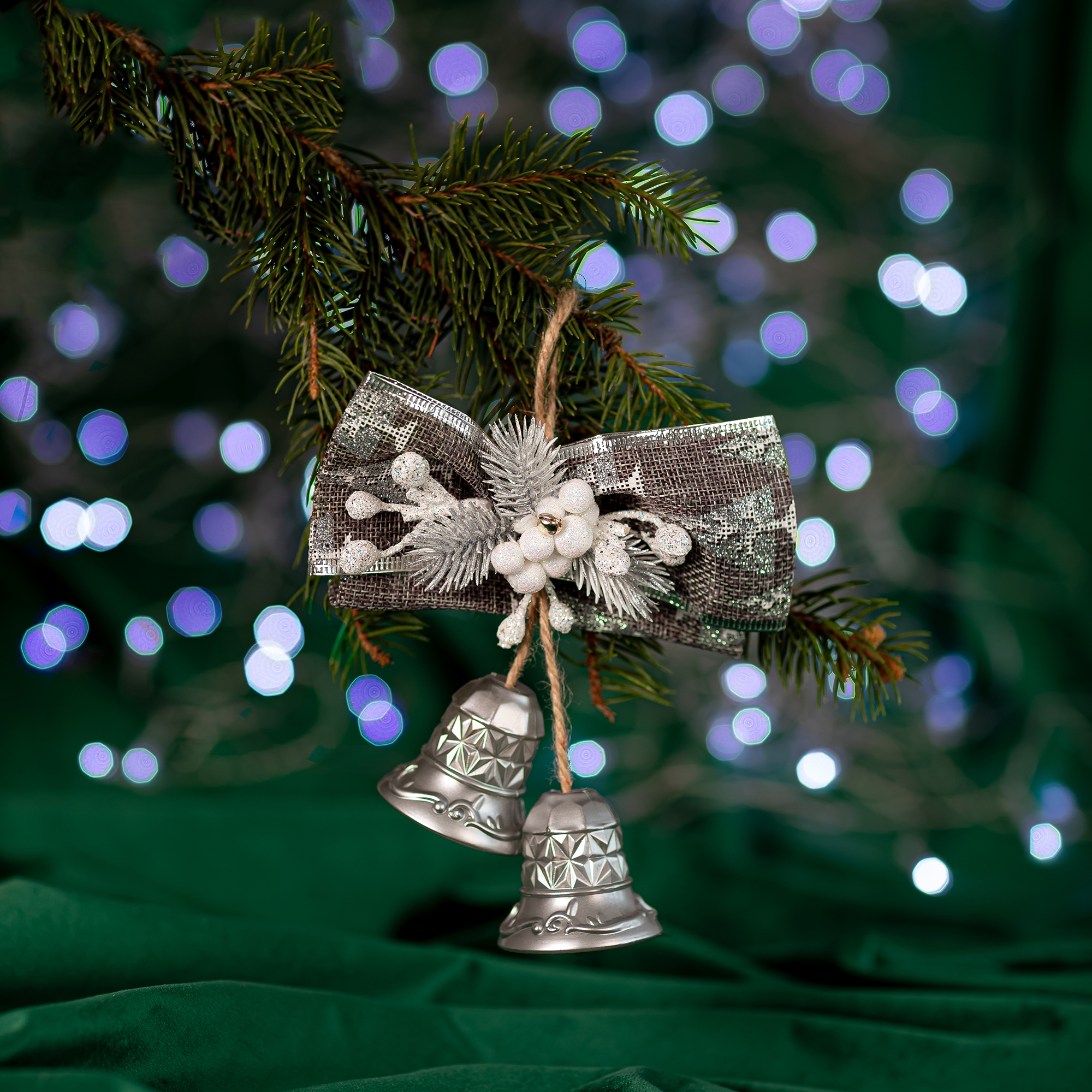 Изображение товара Новогоднее украшение Колокольчики 15x13 см серебро елочная игрушка