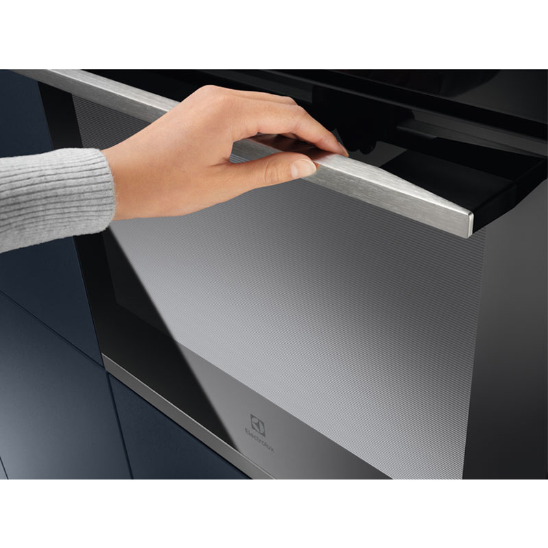 Изображение товара Встраиваемый электрический духовной шкаф Electrolux Kobcs31X 70 л паровая очистка