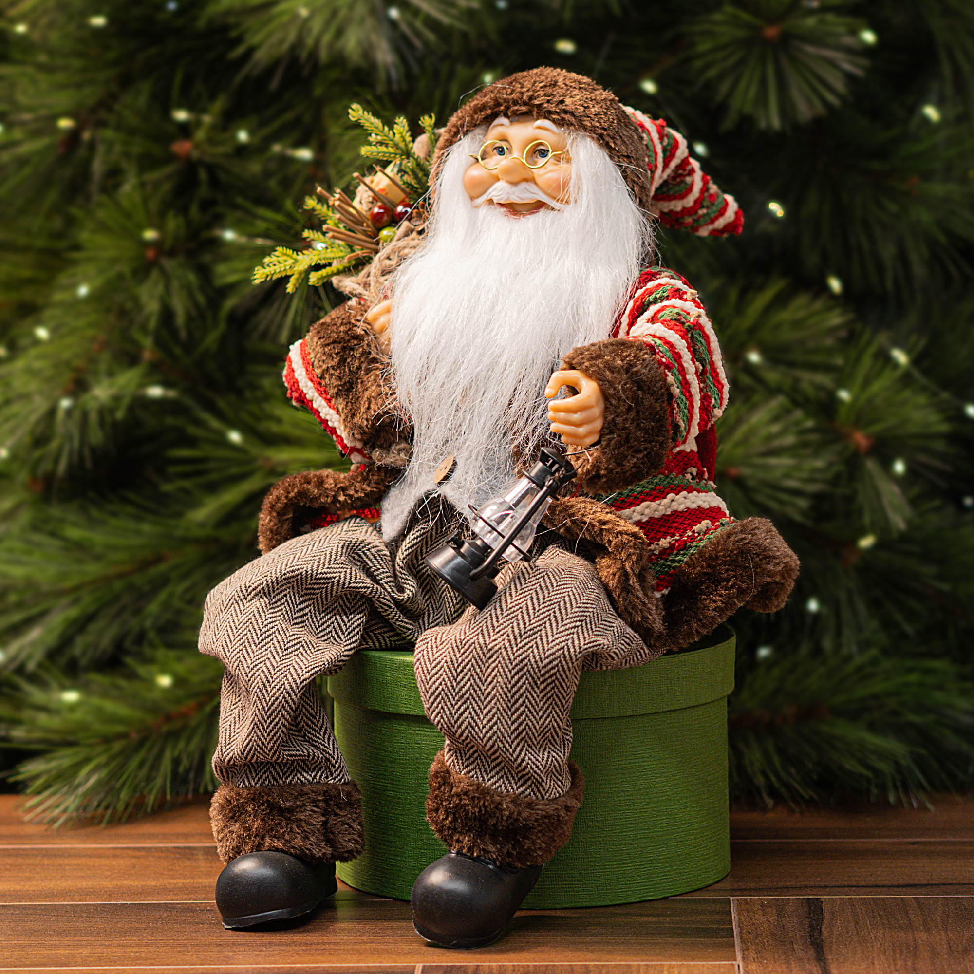 Изображение товара Фигура декоративная Санта в коричневом 45см