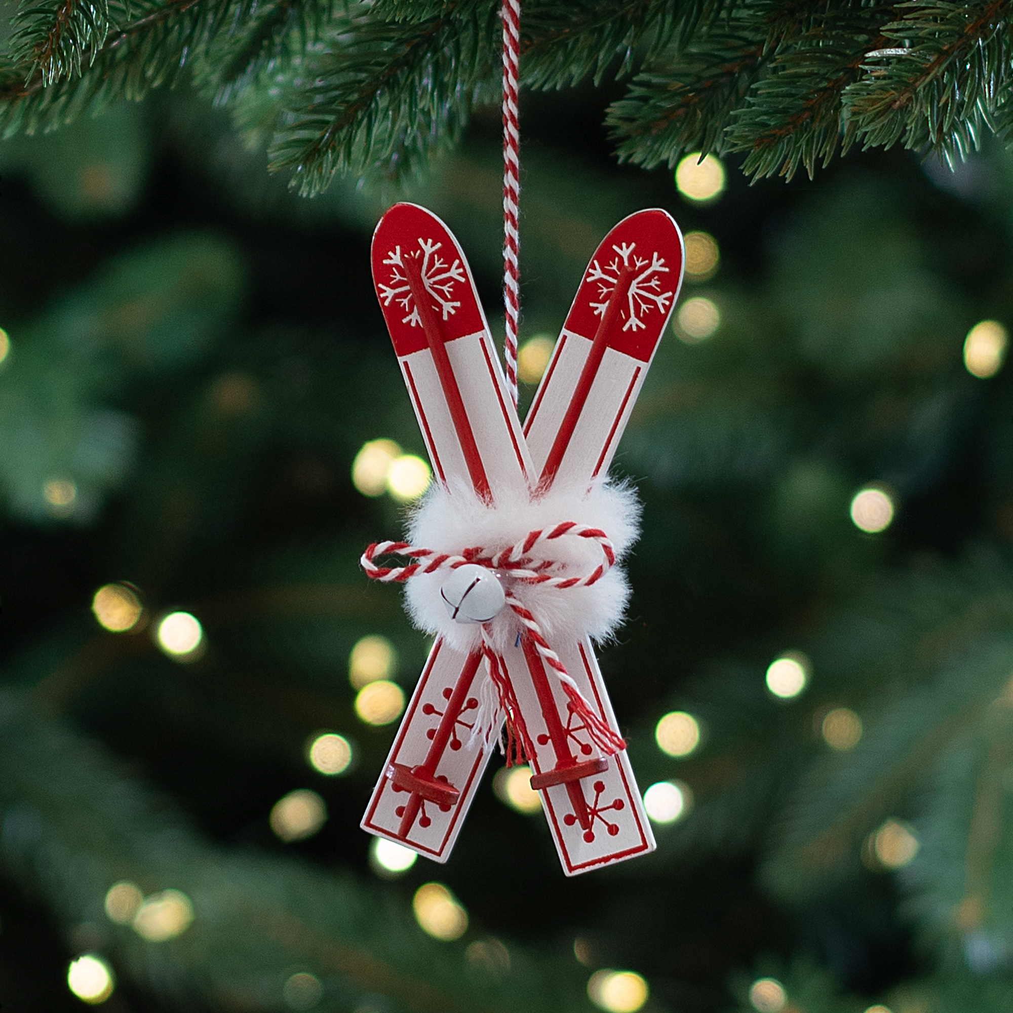 Изображение товара Елочная игрушка Лыжи 12x6 цвет красный новогодняя