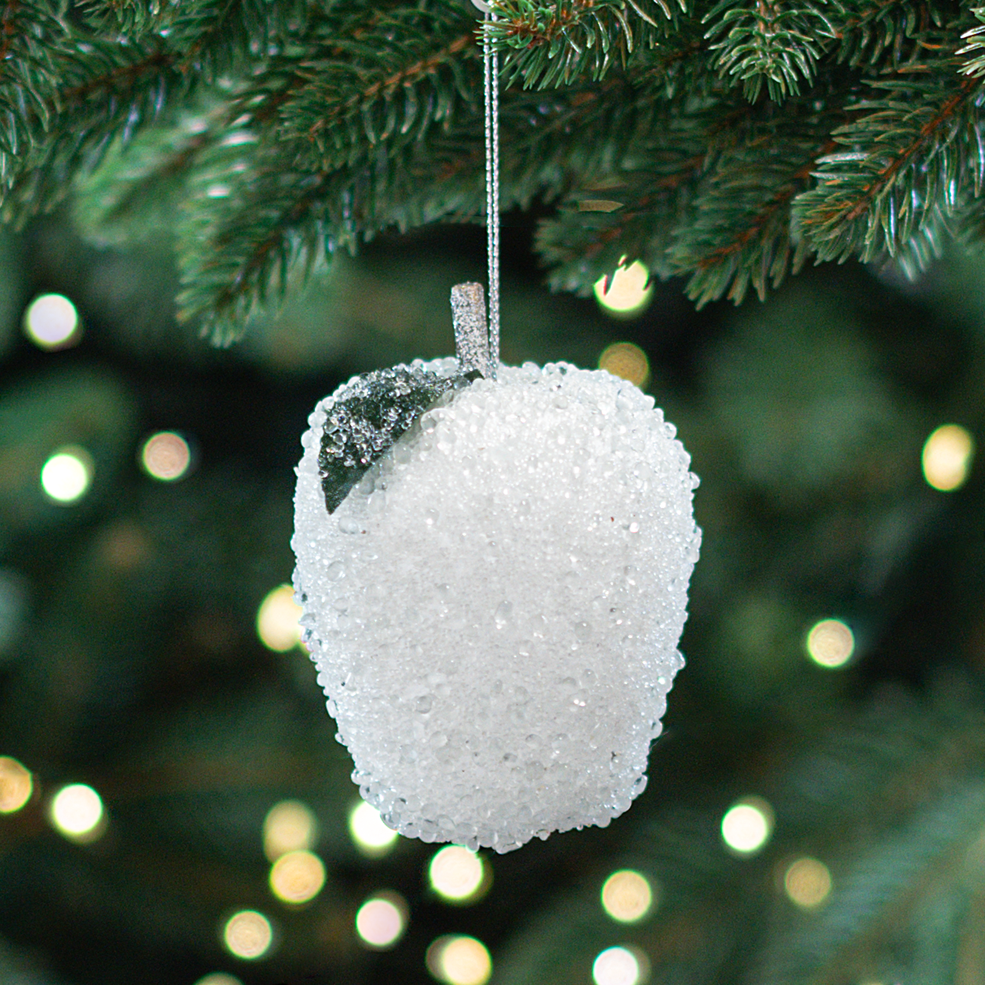 Изображение товара Декоративное подвесное украшение Яблочко белое 8х7 см новогодний декор