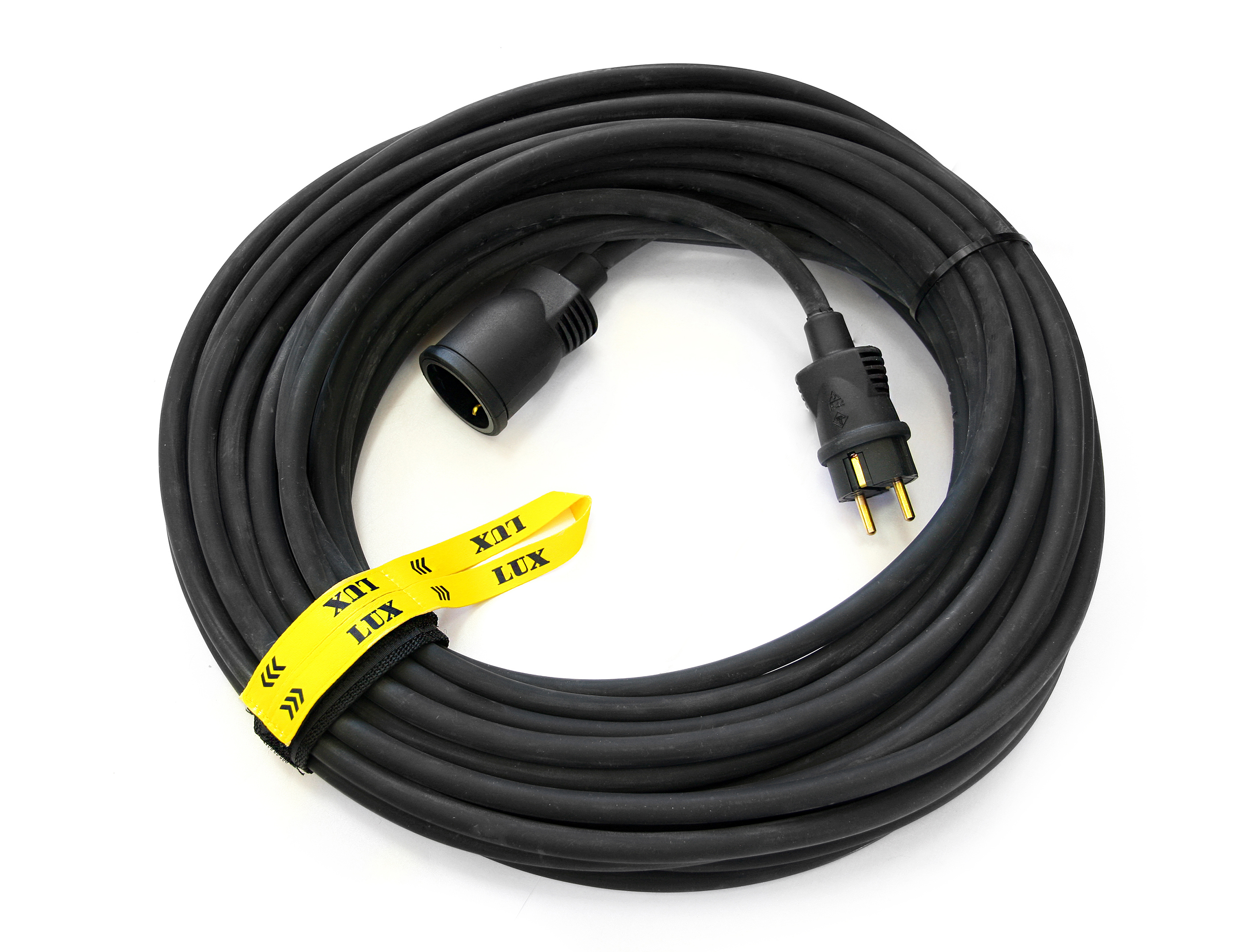 Изображение товара Удлинитель-шнур Lux 29030 КГ 3x1.5 30 м 1 розетка 3500 Вт с заземлением IP20 цвет черный