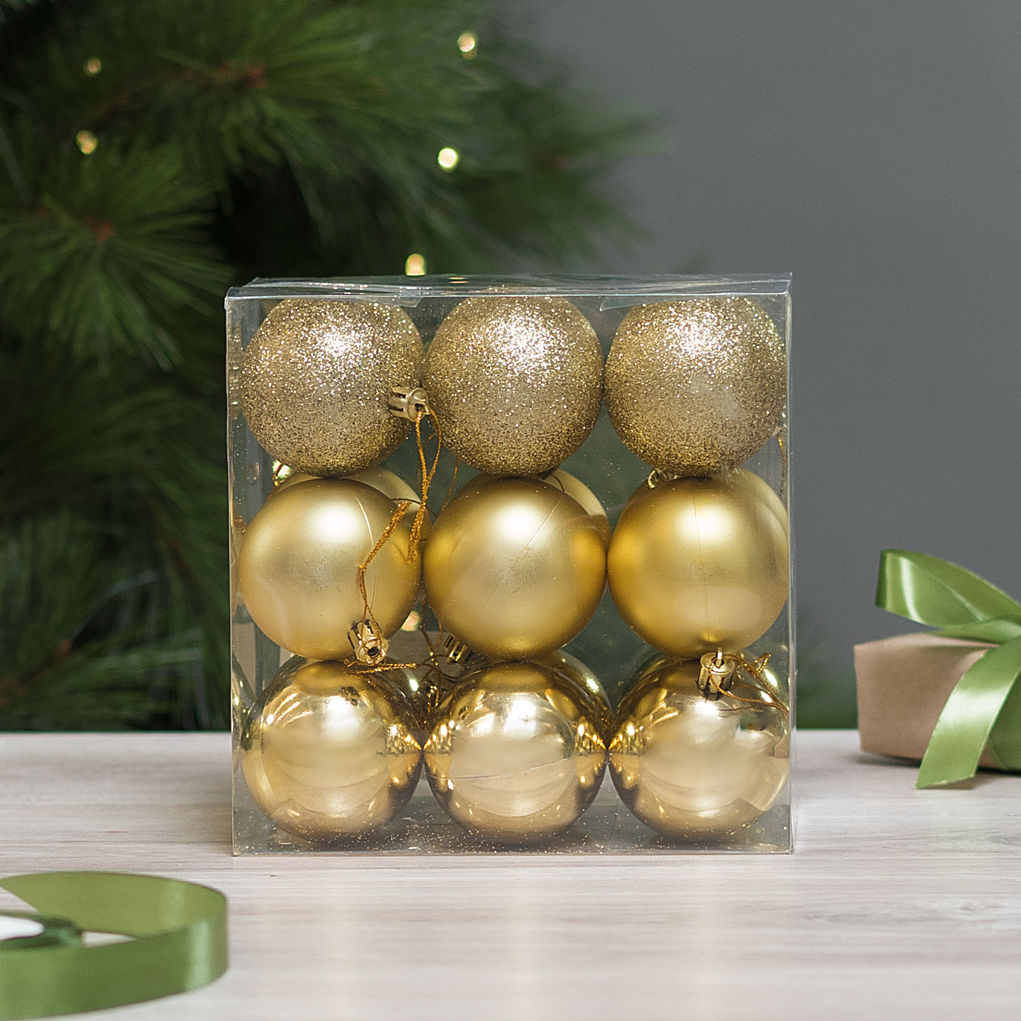 Изображение товара Набор елочных шаров Basic ø6 см пластик золотистый 18 шт. новогодний