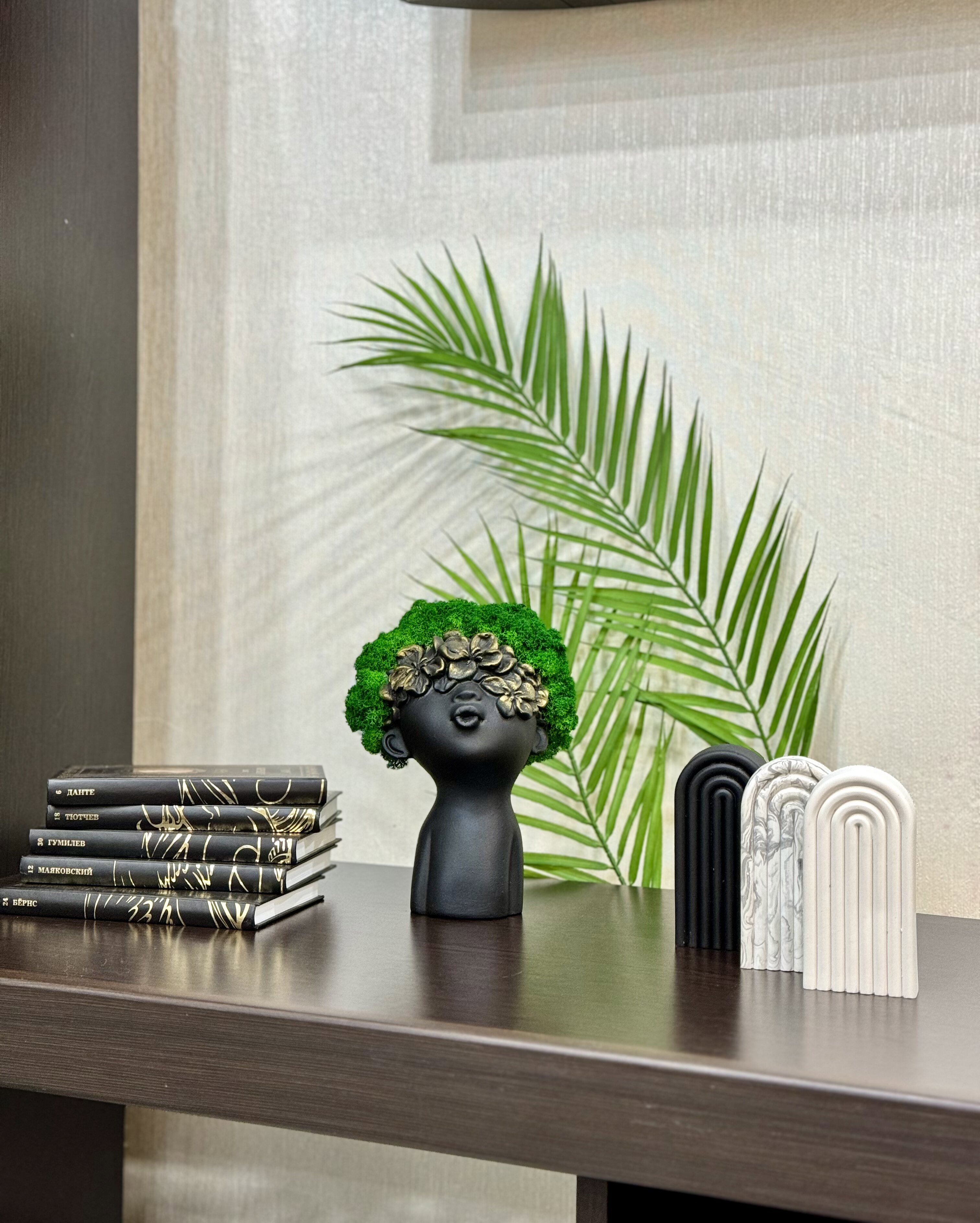 Изображение товара Кашпо гипсовое Floral Ангел Черный