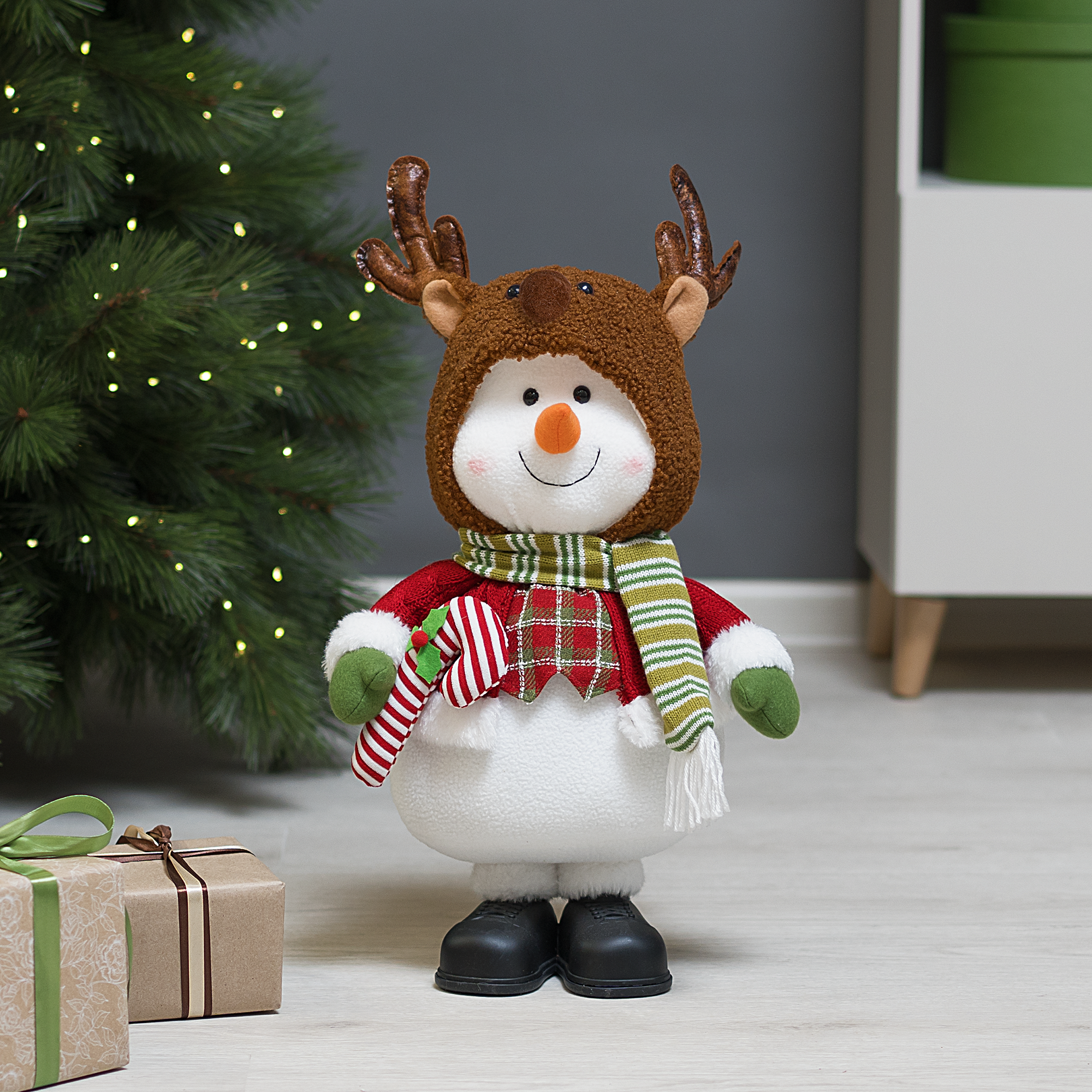 Изображение товара Декоративная фигура Снеговик в шапочке олененка 28x15 см
