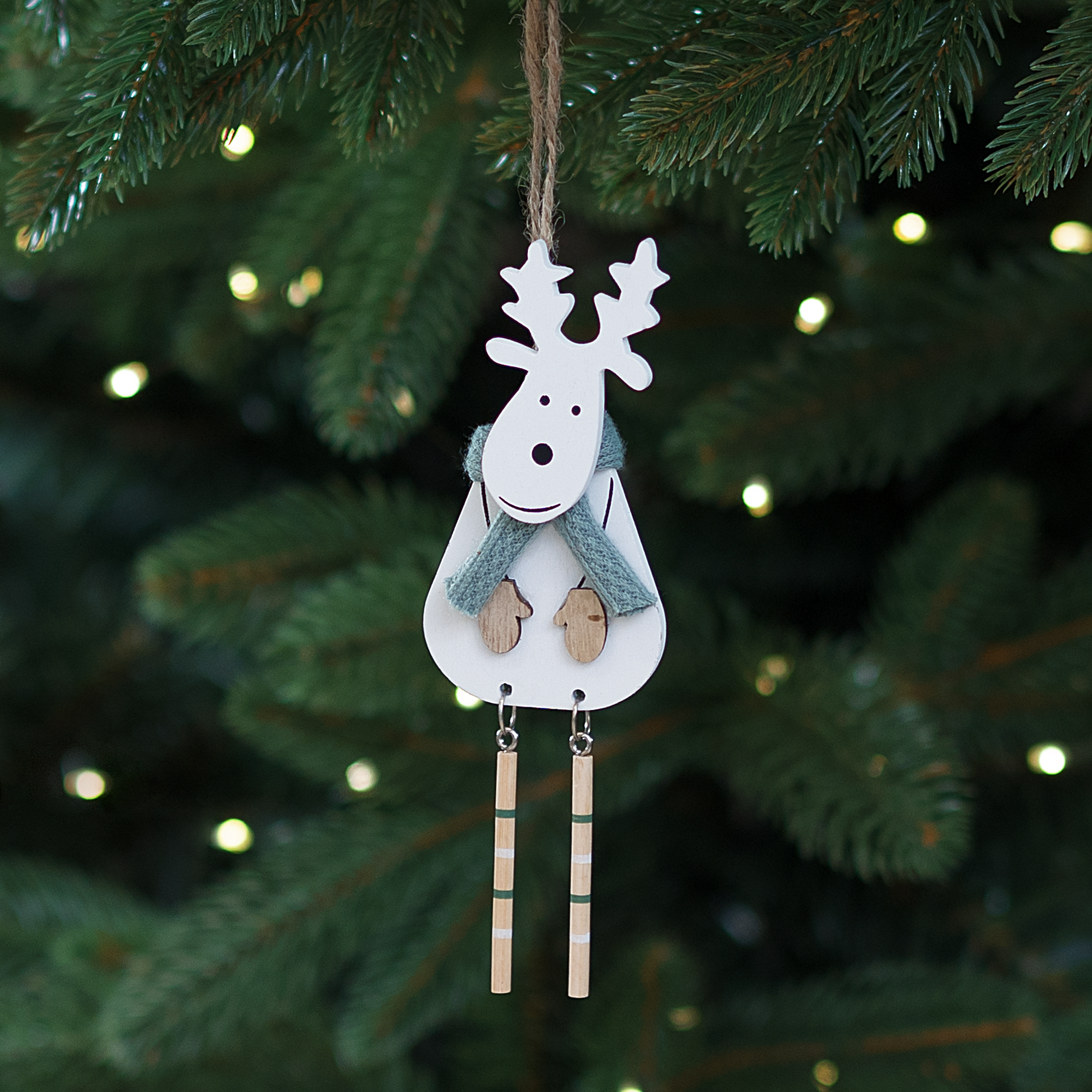 Изображение товара Елочная игрушка Олень 15x5 см из фанеры белая праздничное украшение