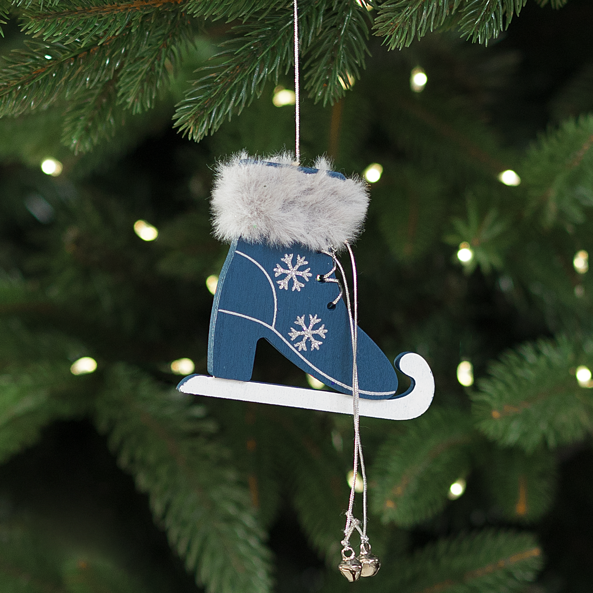 Изображение товара Елочная игрушка Коньки 9х8,5 см синяя из фанеры для елки