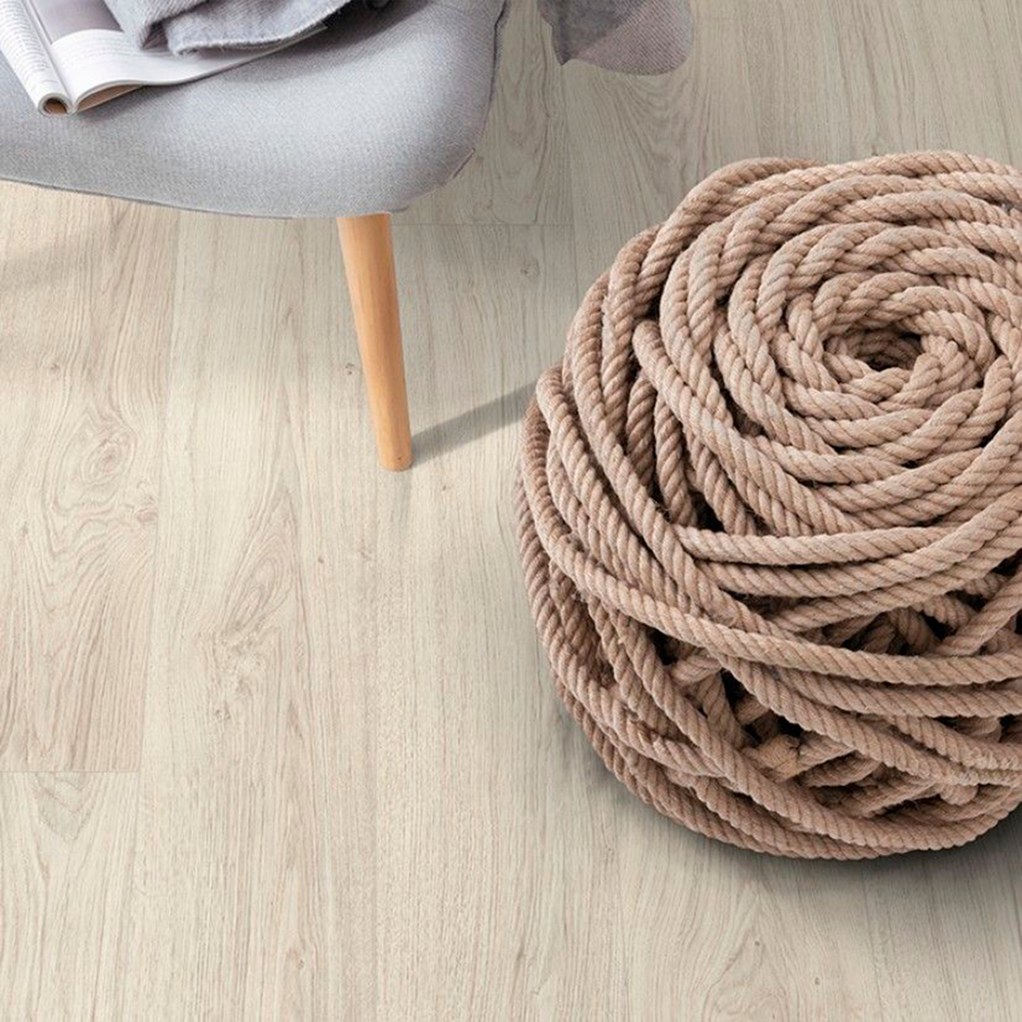 Изображение товара Ламинат EGGER Дуб Азгил белый 33 класс 10 мм с фаской 1.745 м²