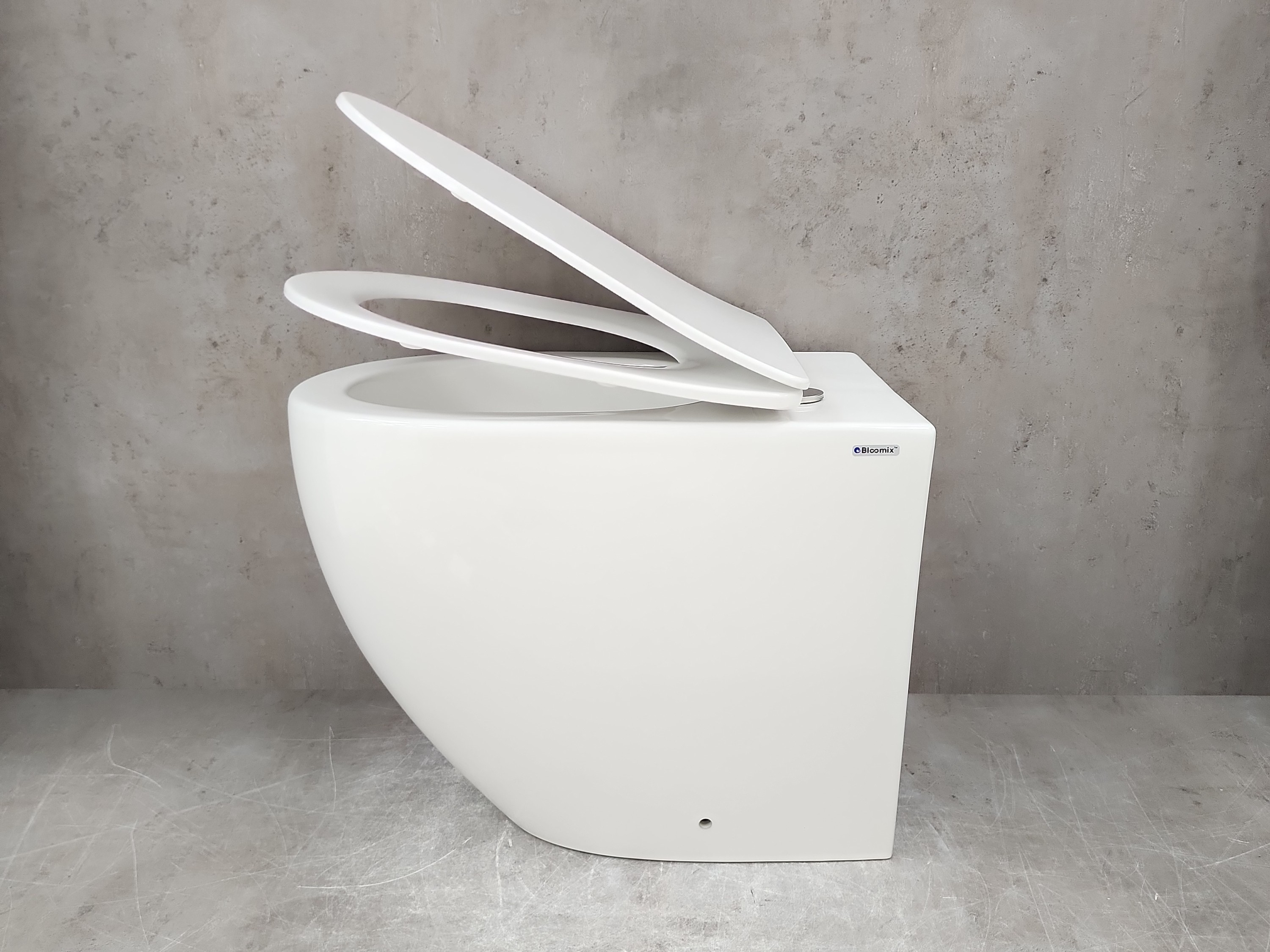 Изображение товара Унитаз подвесной Bloomix Wagner 2.0 безободковый с микролифтом