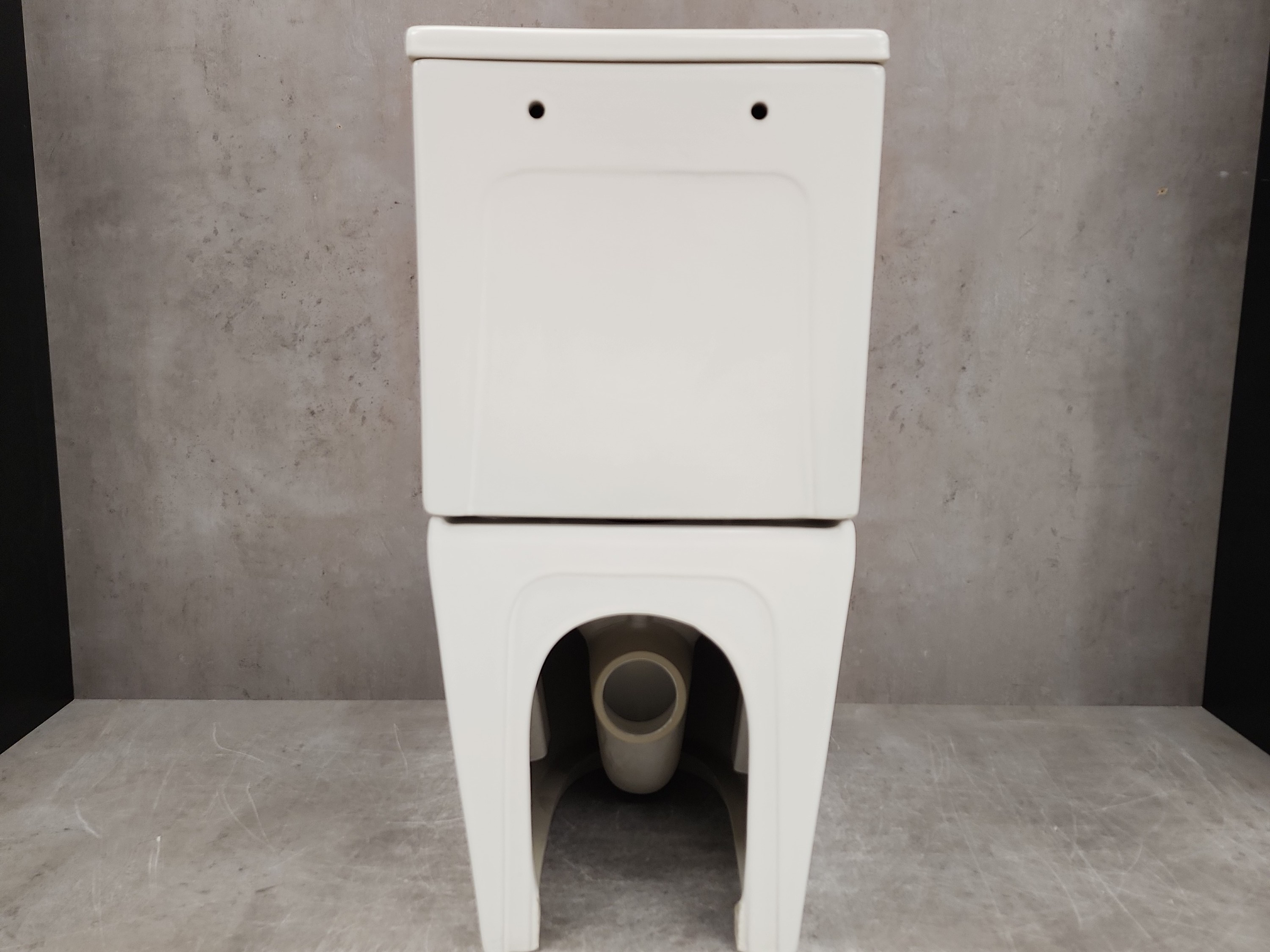 Изображение товара Унитаз-компакт Bloomix Next MD2088R UF3 безободковый с двойным смывом Германия