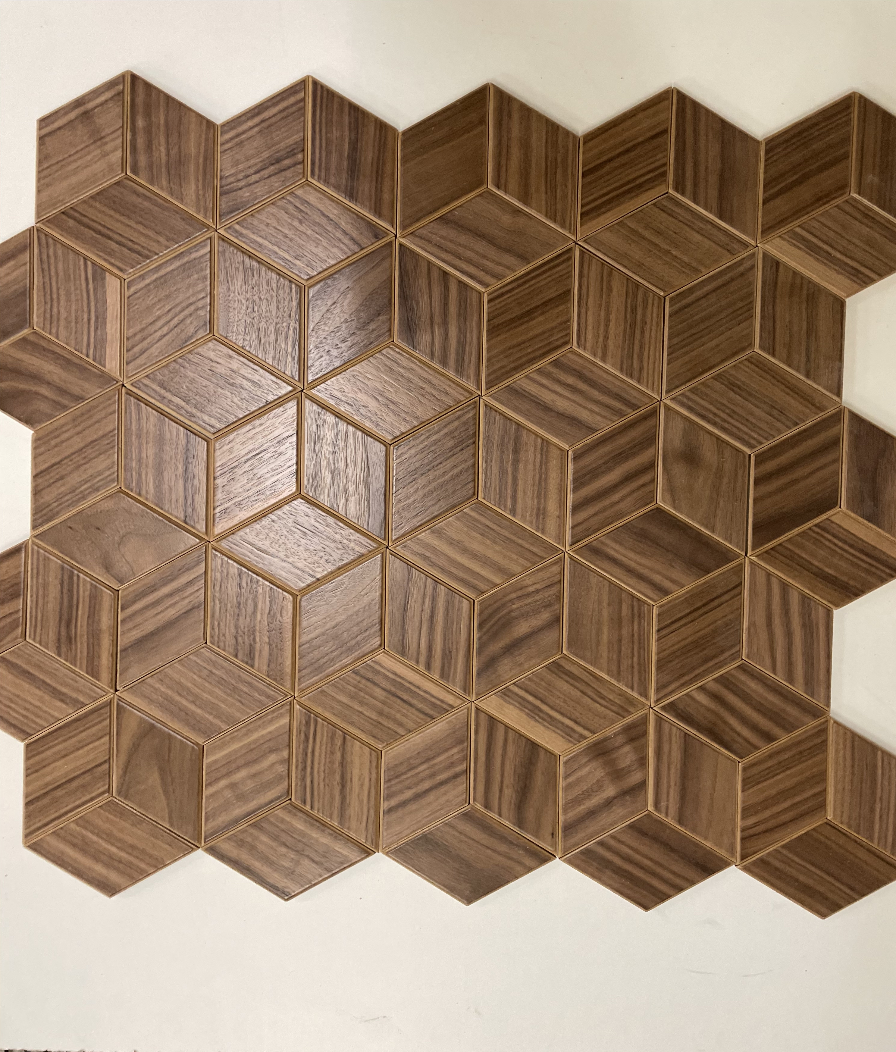 Изображение товара Панель-мозаика Alberodiarte Шестигранник американский орех 1000x500мм 0.5м² 108шт