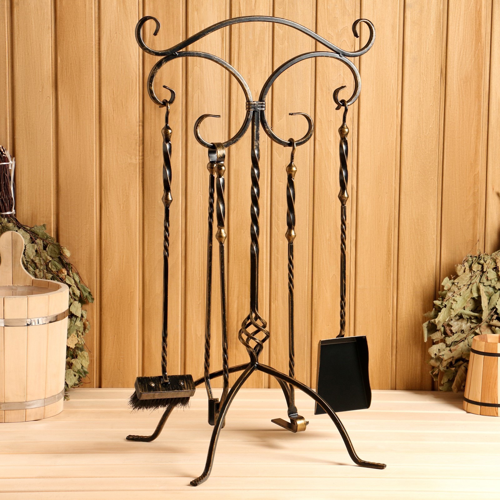 Изображение товара Комплект принадлежностей для камина Simaland кочерга щипцы совок метёлка из металла серый