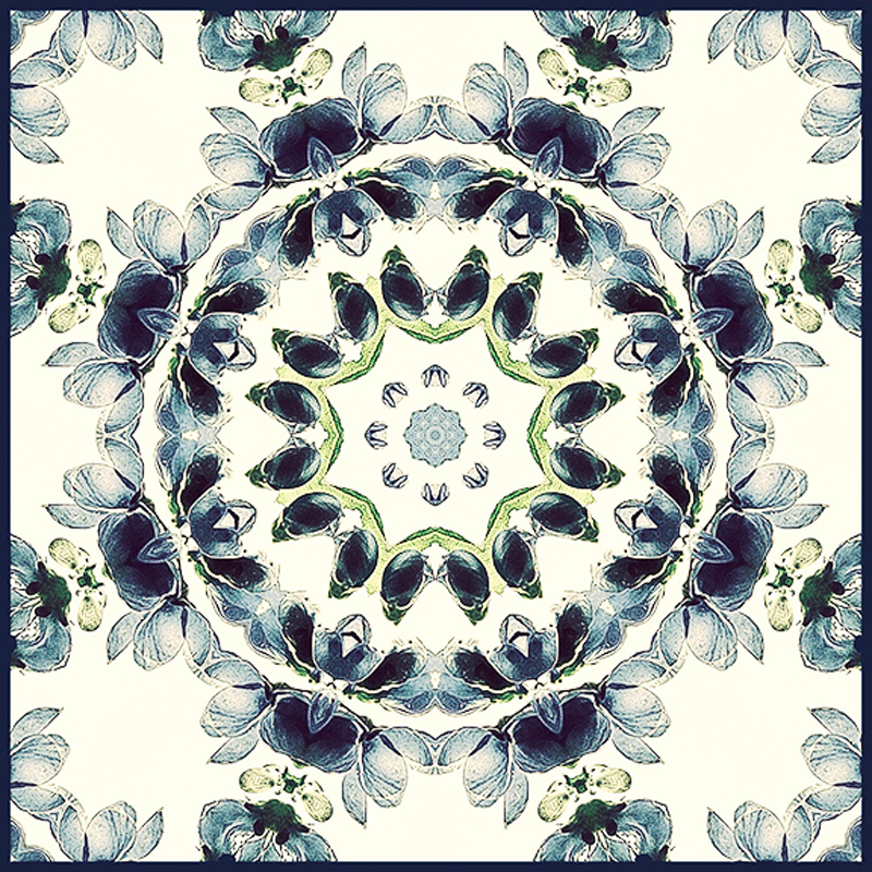 Изображение товара Авторская деревянная плитка YanChen&Co Studio коллекция №8 100х100х8мм 0.12м² берёза 2/2 цвет бежево-синий 12шт