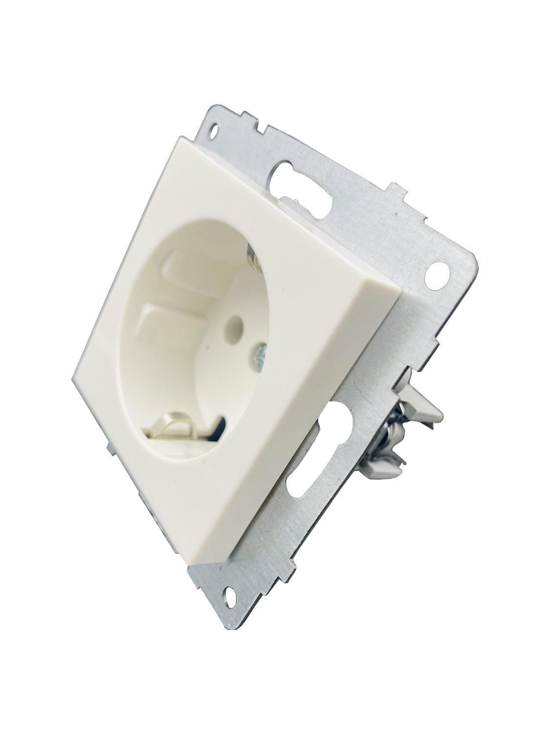 Изображение товара Розетка встраиваемая Ovivo Loft M+K 600-000301-217 с заземлением белый